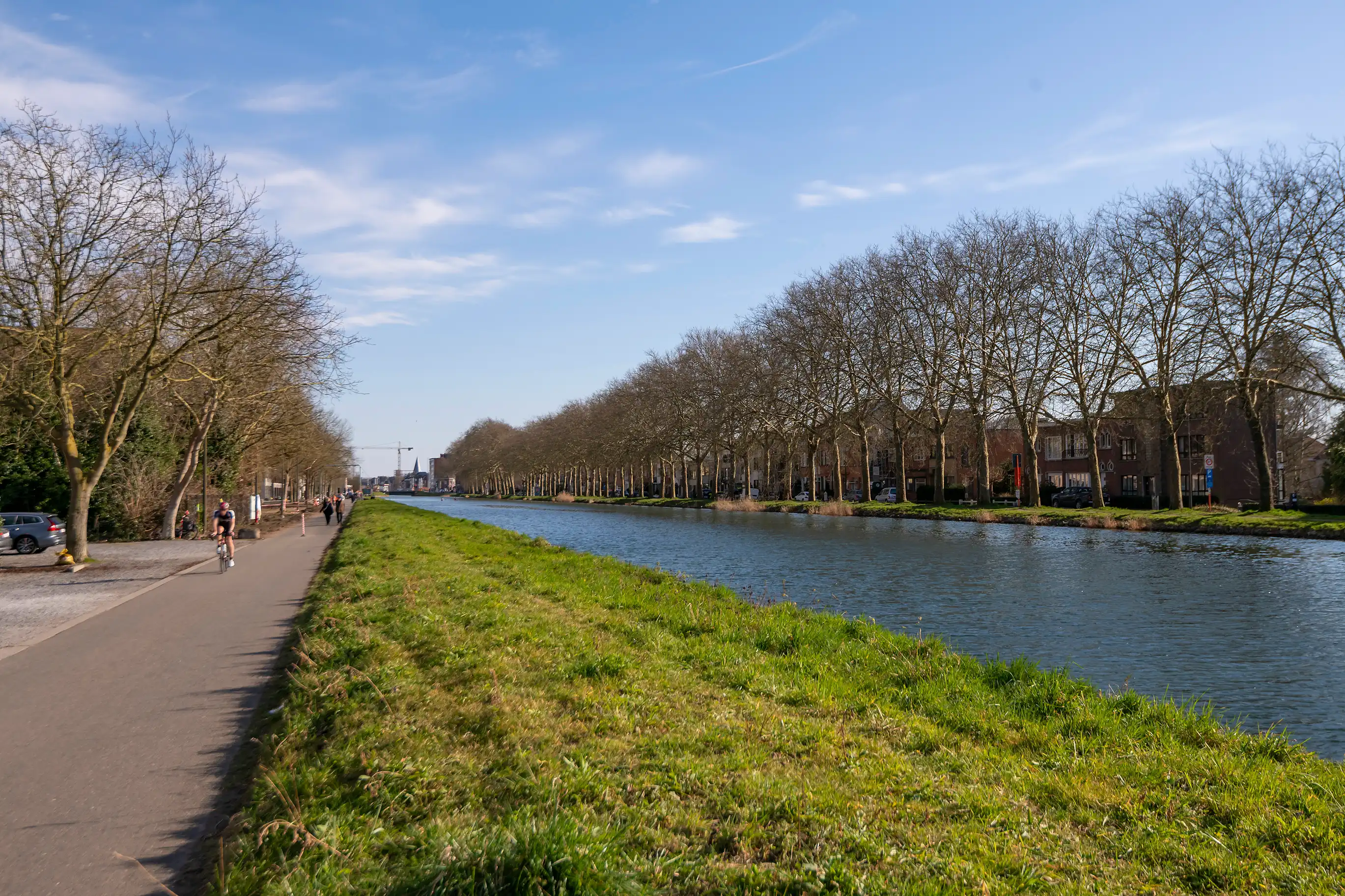 Exclusief appartement van 250 m² met panoramisch zicht op de vaart. foto 21
