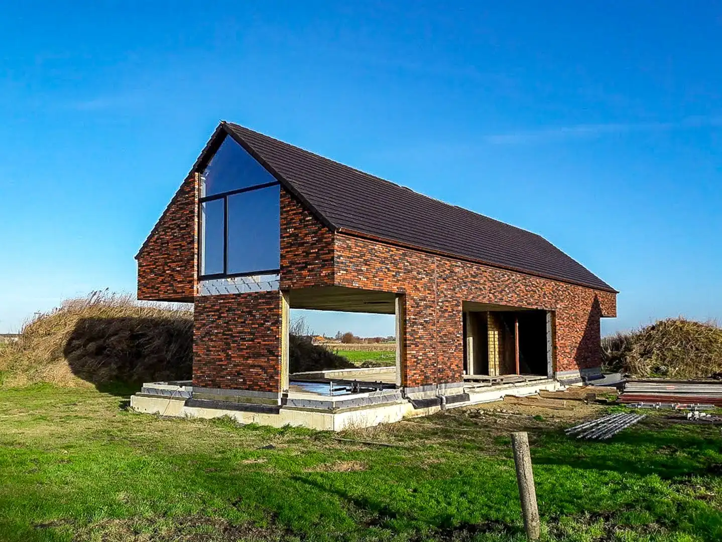 Unieke casco woning op 2ha grond.  foto 3