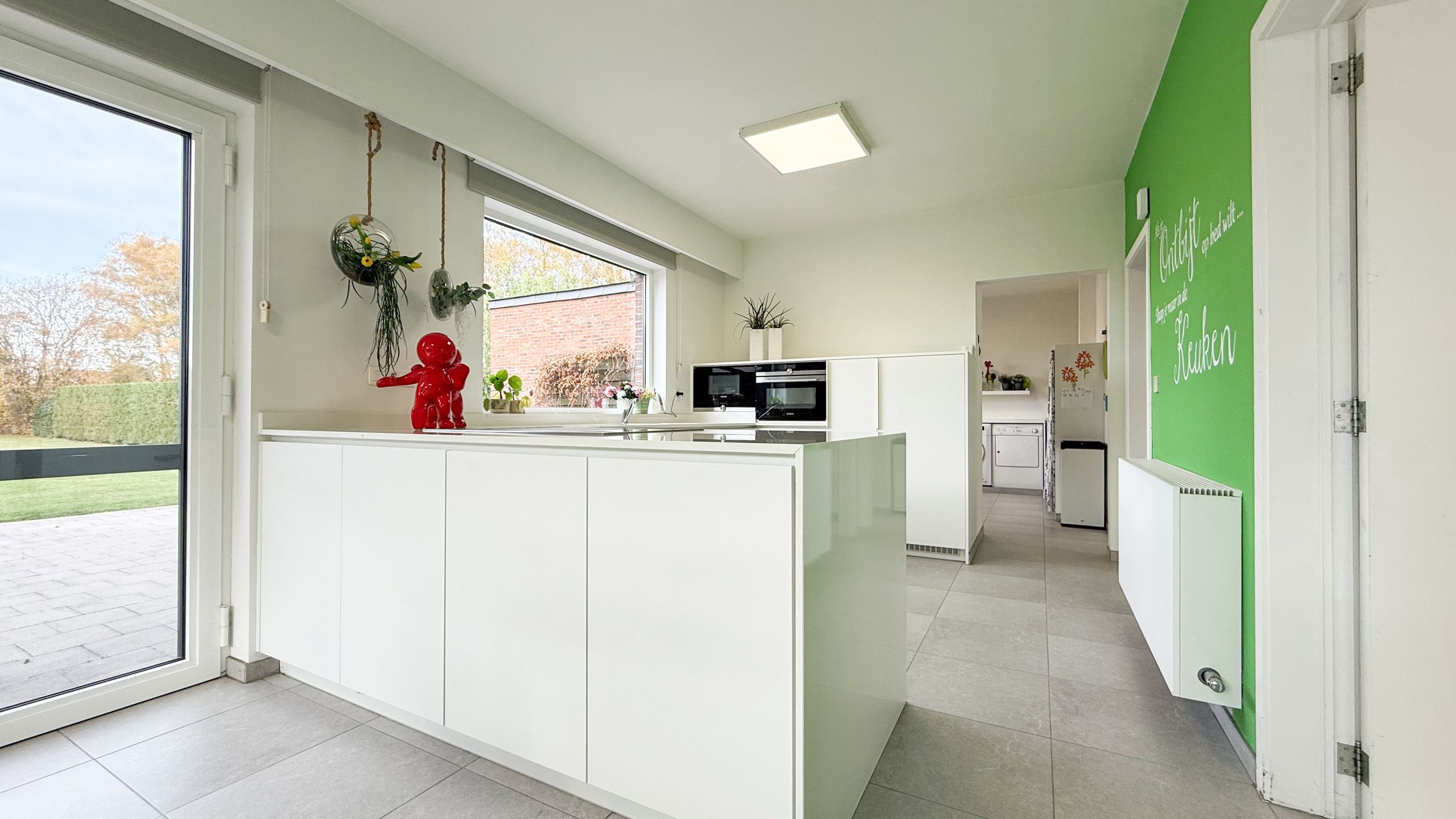 Charmante woning op 18are grond, grote tuin en ruime garage! foto 11