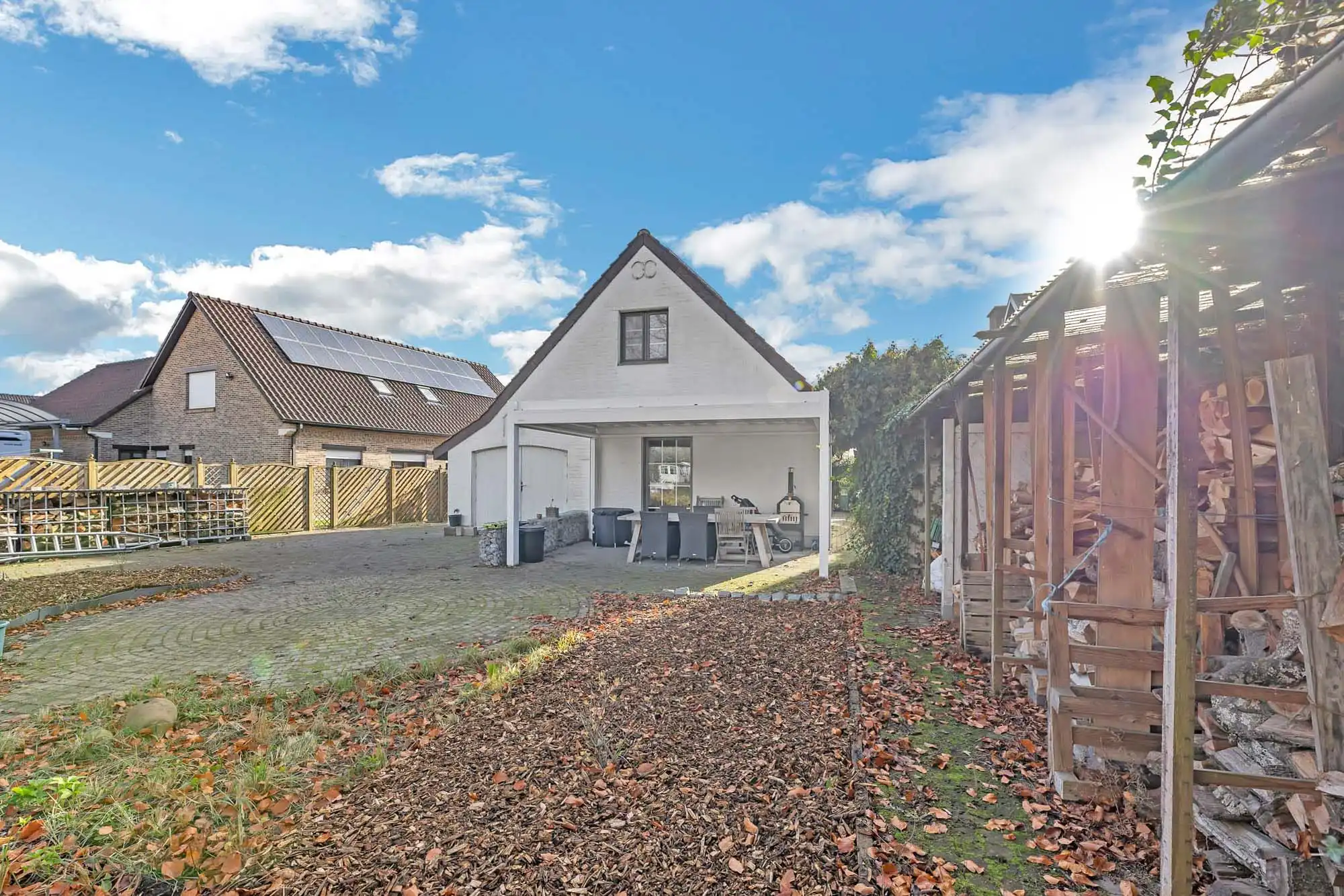 Gezellige woning met ruime tuin foto 11