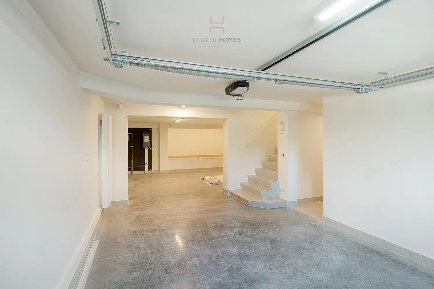 Uitzonderlijk gerenoveerde koppelvilla op topligging in Duinbergen foto 40