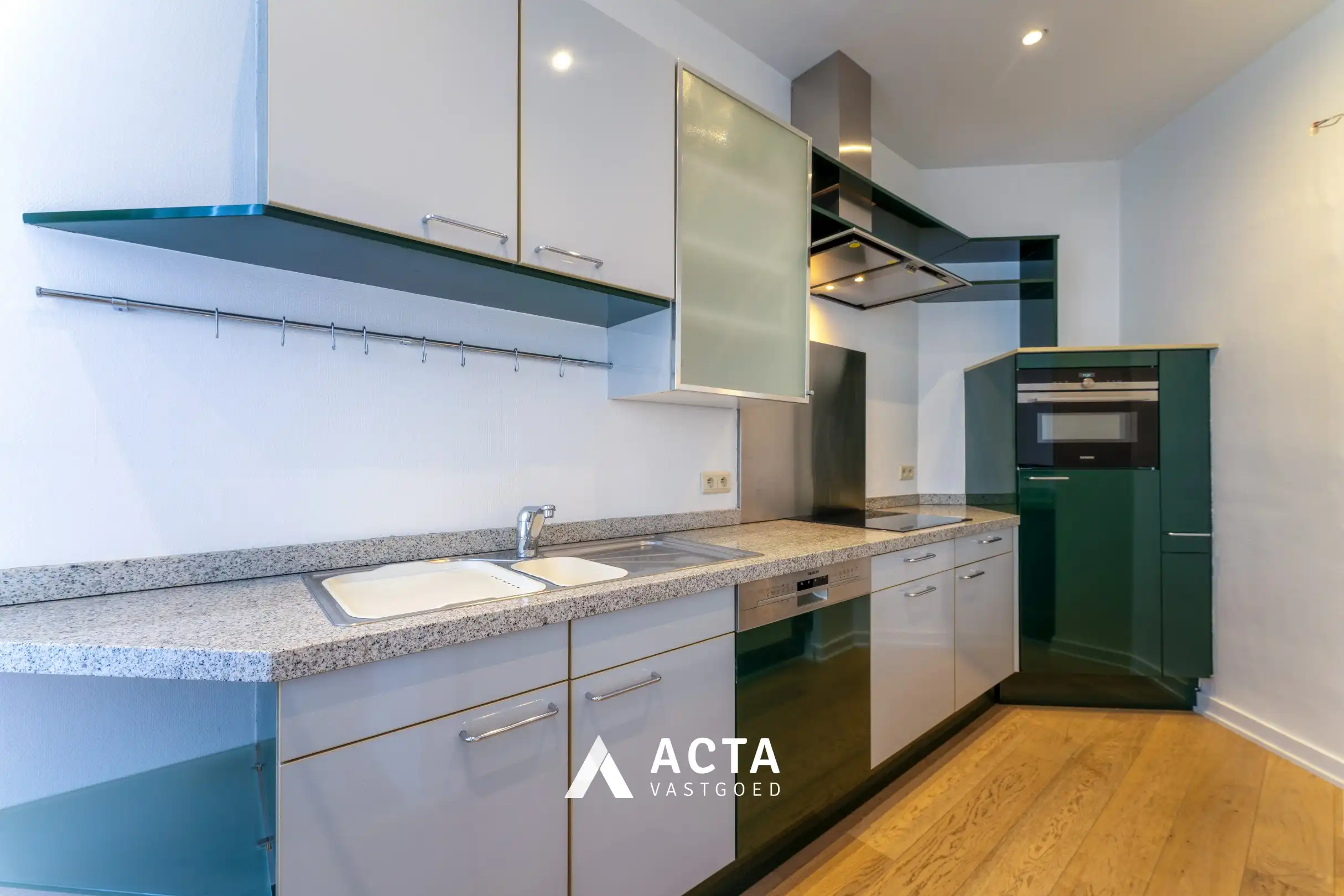 Charmant herenhuis- 3 slpk, praktijk +zonnige tuin foto 16