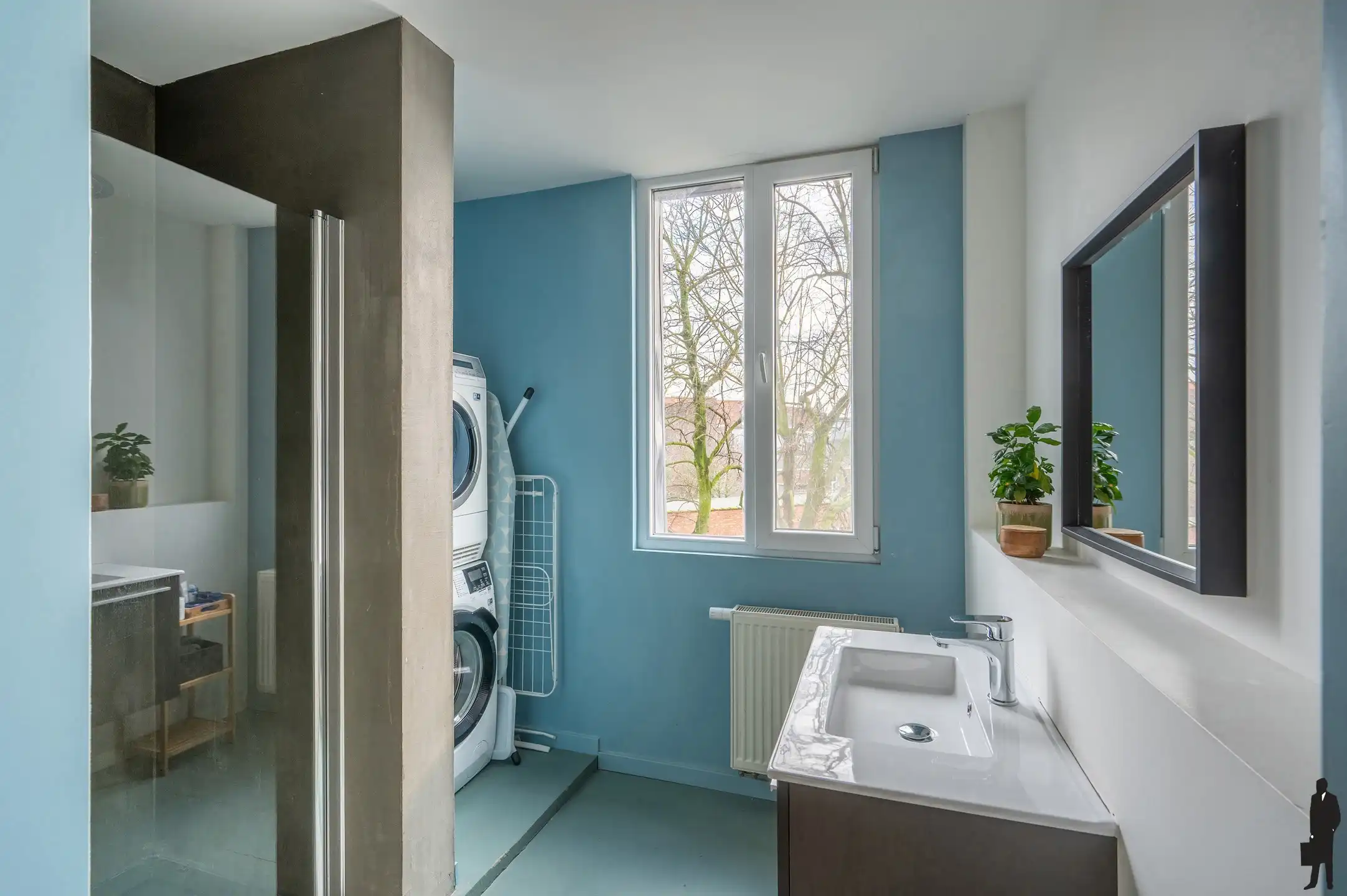 Lichtrijk en prachtig gerenoveerd appartement op toplocatie. foto 7