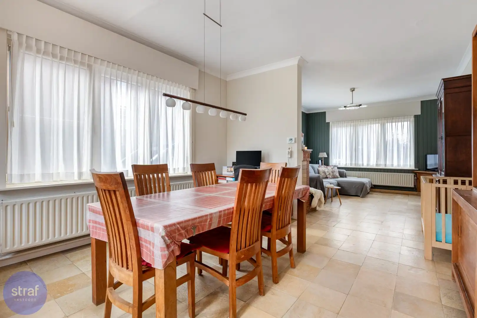 Groot wonen met 6 slaapkamers en een tuin in bruisend Kapellen foto 4