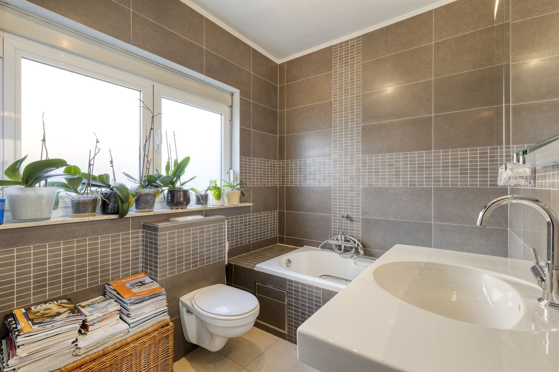 Karaktervolle, ruime villa met 4 slaapkamers foto 10