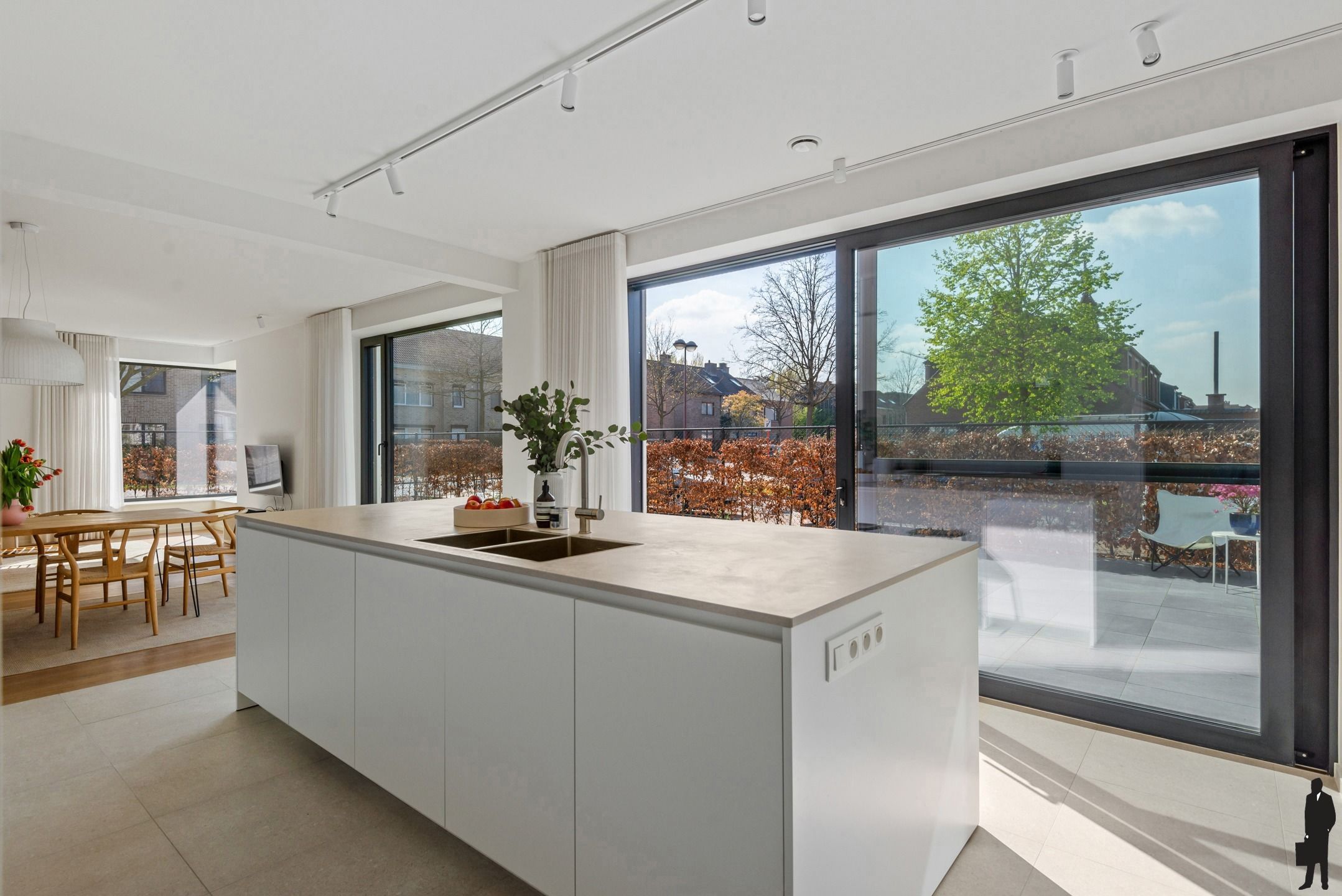 Energiezuinige woning met 4 slpks, 3 badkamers en ZW tuin foto 6
