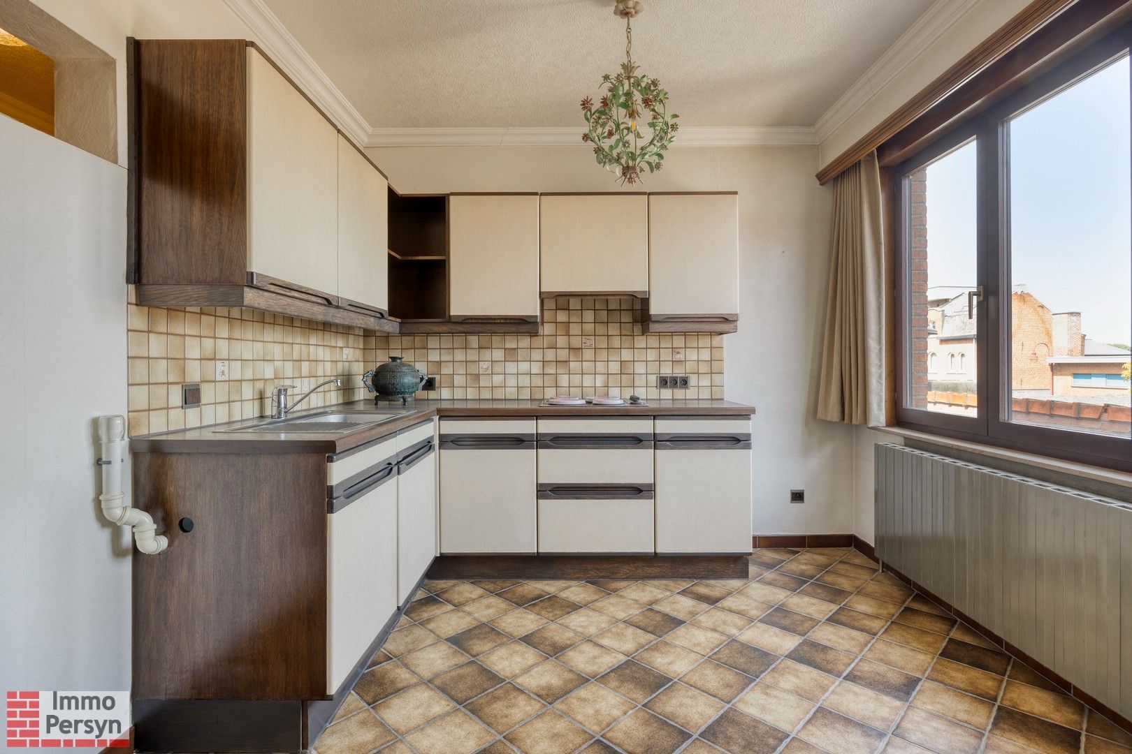 Zeer ruime, op te frissen woning met uitzicht op de Rozenkransweg – centrum Scherpenheuvel. Geen renovatieplicht! foto 24