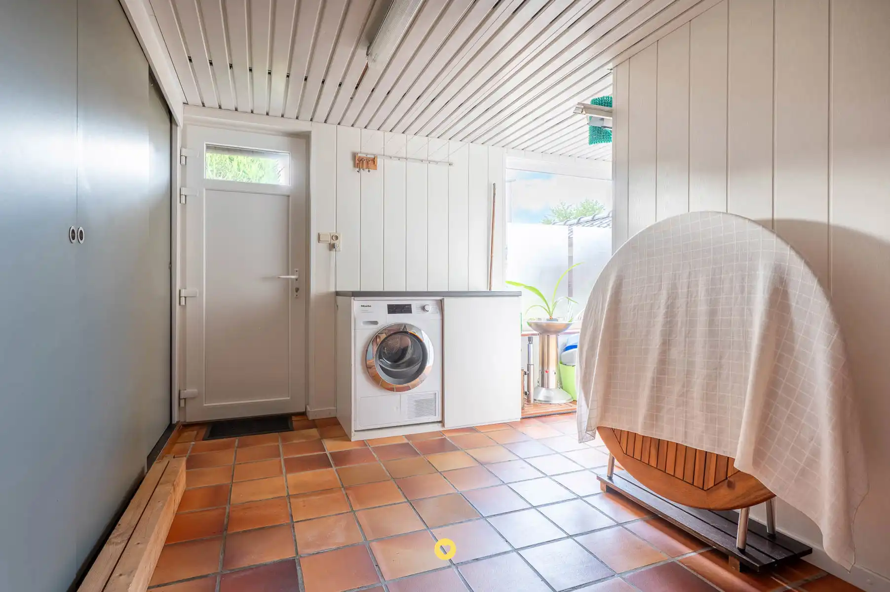 Verzorgde bel-etage met 3 slk, zuid tuin en extra garage foto 17