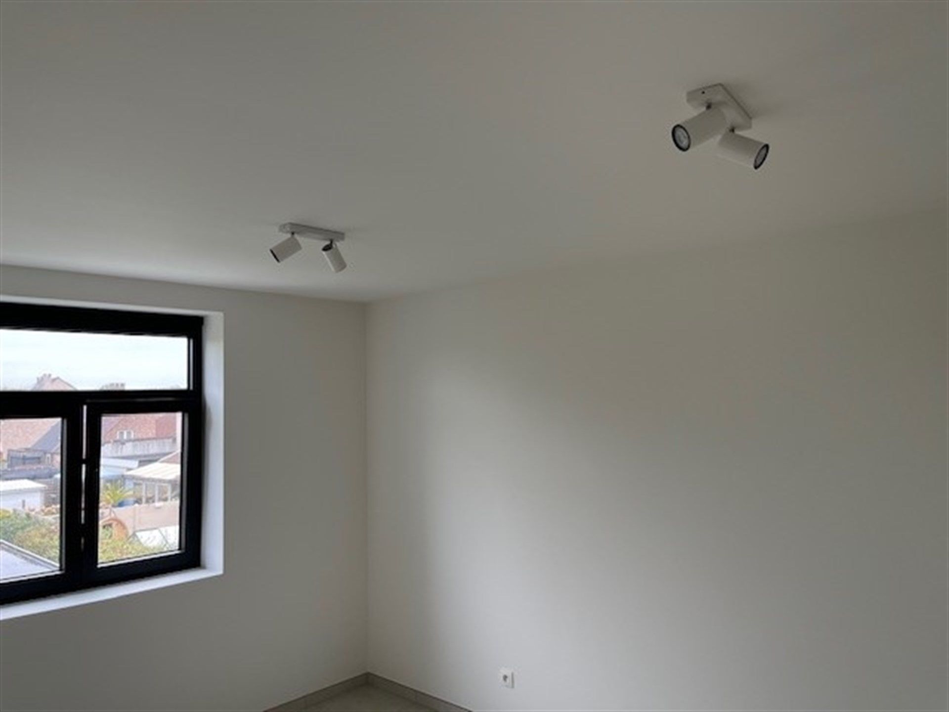Energiezuinige instapklare nieuwbouwing met gezellige tuin. foto 17