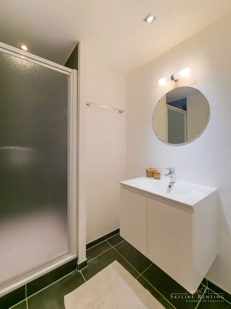 Prachtig ingericht app. 2 kamers + terras (NATO gebied) foto 14
