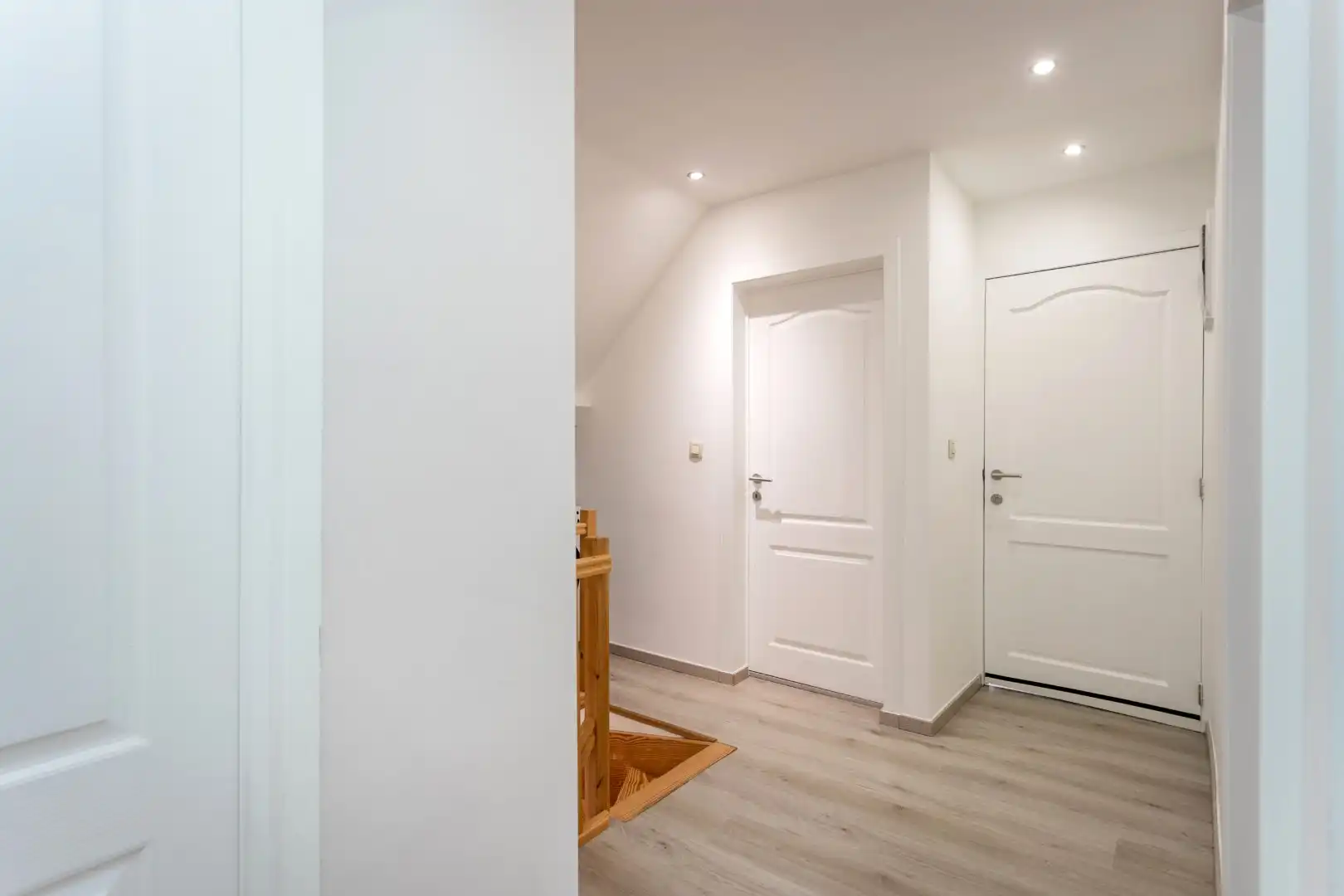 Ruime duplex (143m²) met 3 slaapkamers te Dworp foto 13