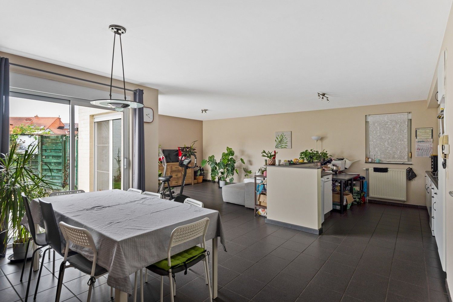 Gelijkvloers appartement met één slaapkamer en tuin op toplocatie te Lint foto 9