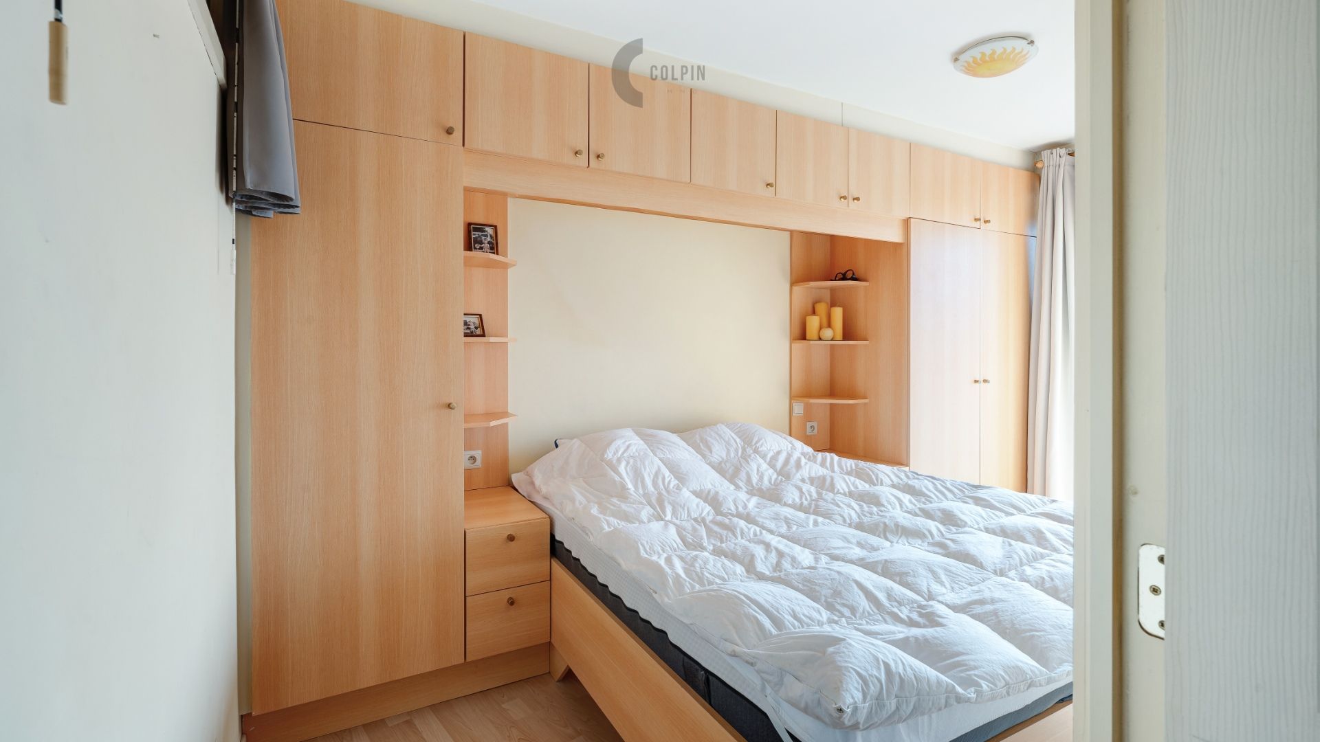 Lichtrijk hoekappartement vlakbij de Zeedijk in Heist foto 7