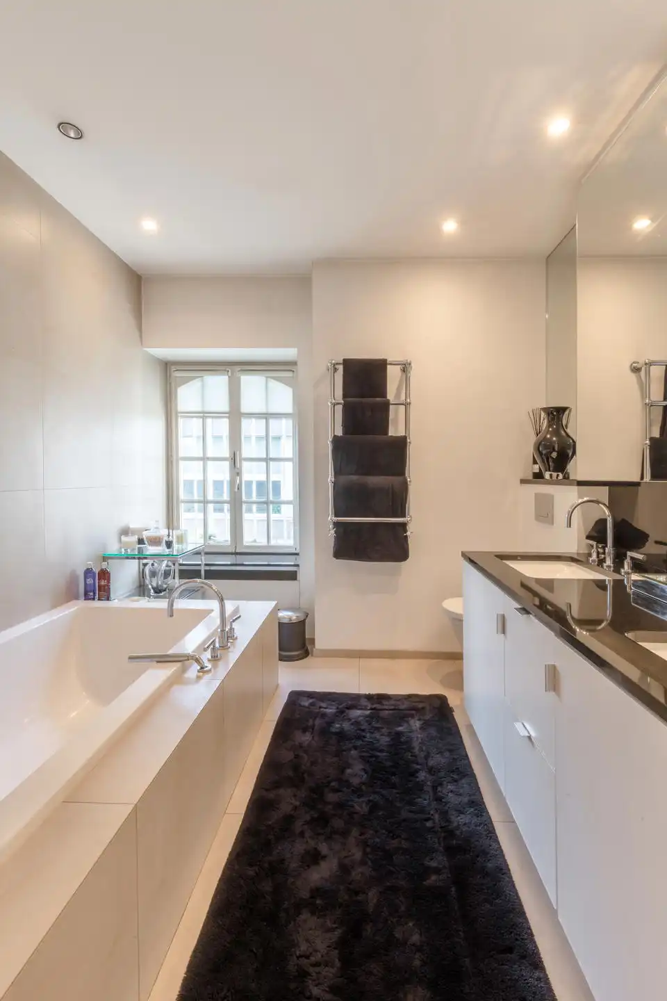 Te renoveren villa met zwembad en grote tuin -  Elsdonk foto 20