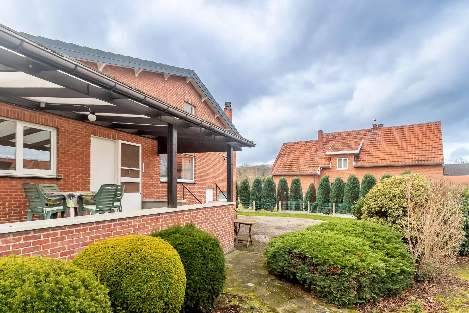 Ruime bel-etage woning met 3 slaapkamers en garage op 1161m² foto 24