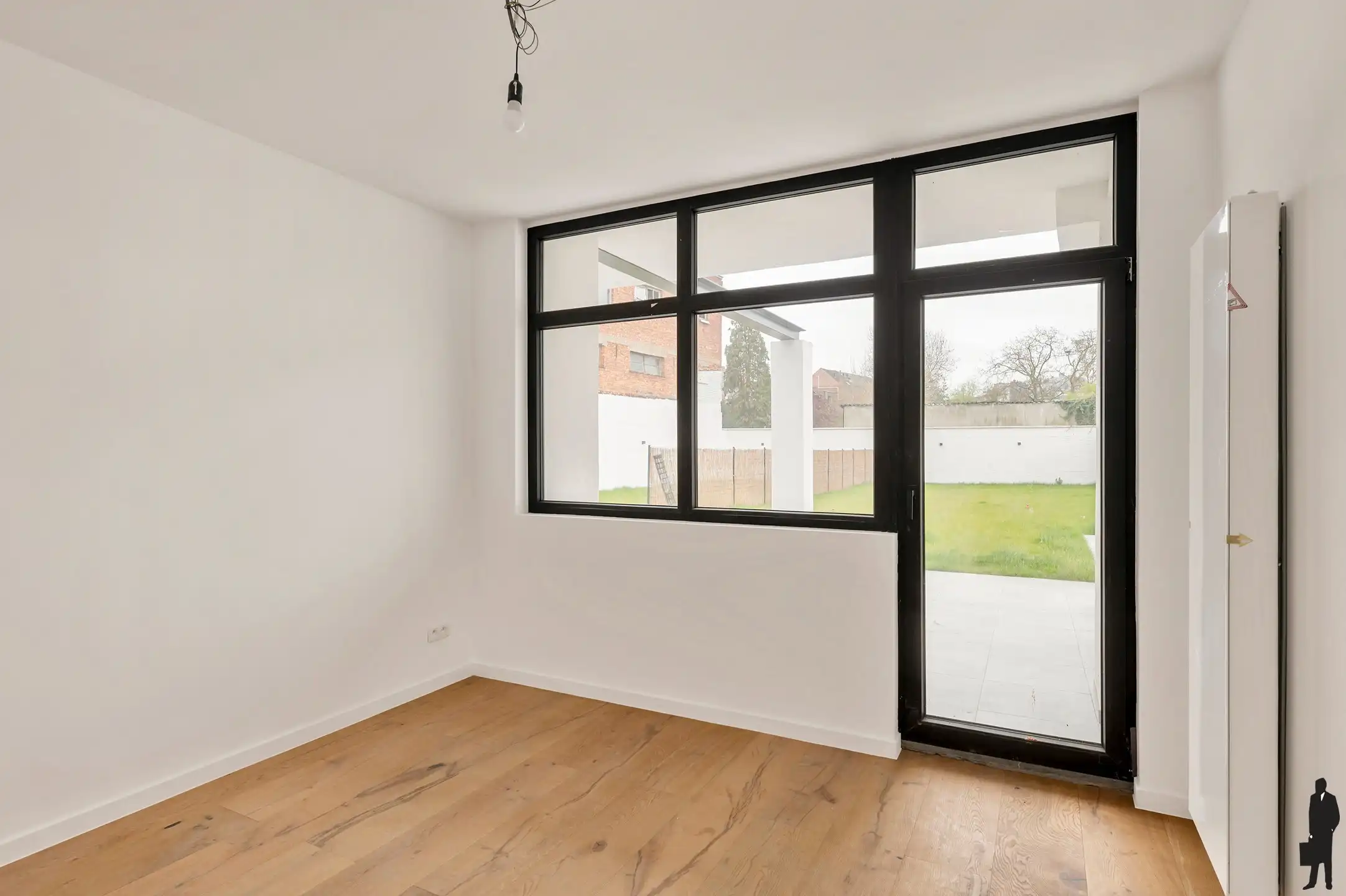 Prachtig gerenoveerd appartement met 2 slaapkamers en ruime tuin van 263 m² nabij het centrum van Mechelen. foto 11