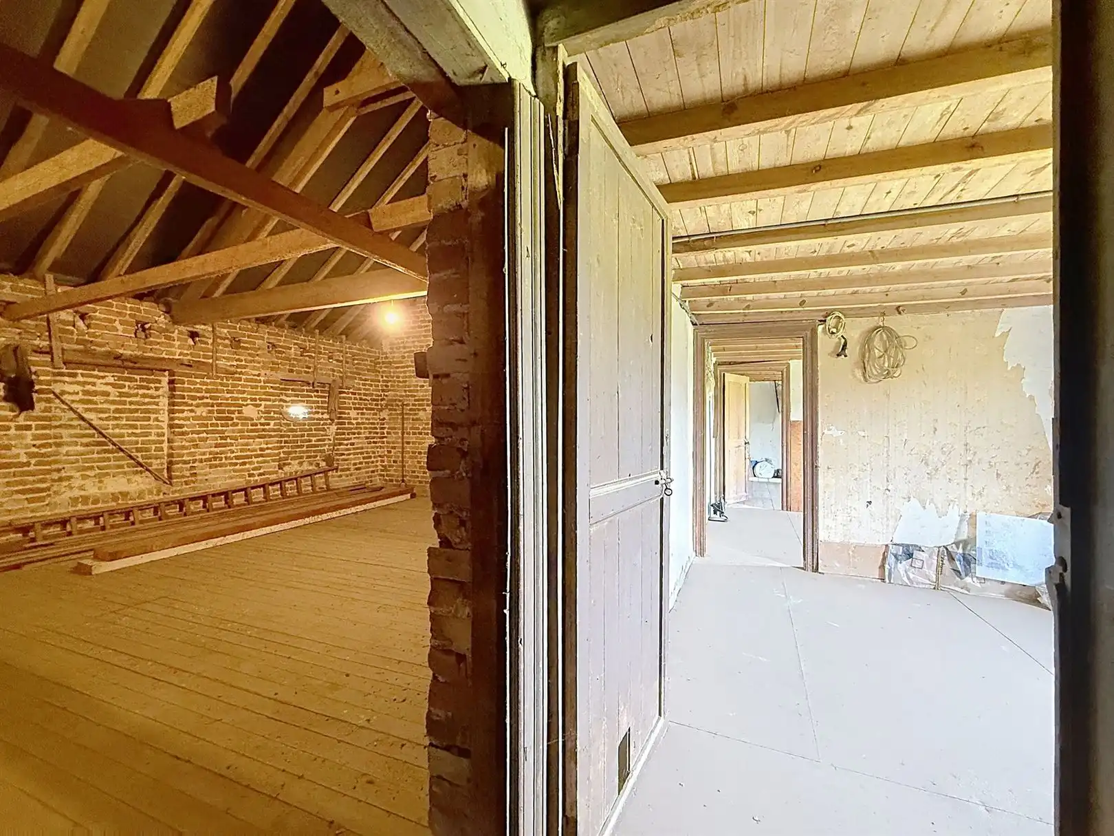 Voormalige hoeve met aanbouw en tuin, 26a 01ca foto 25