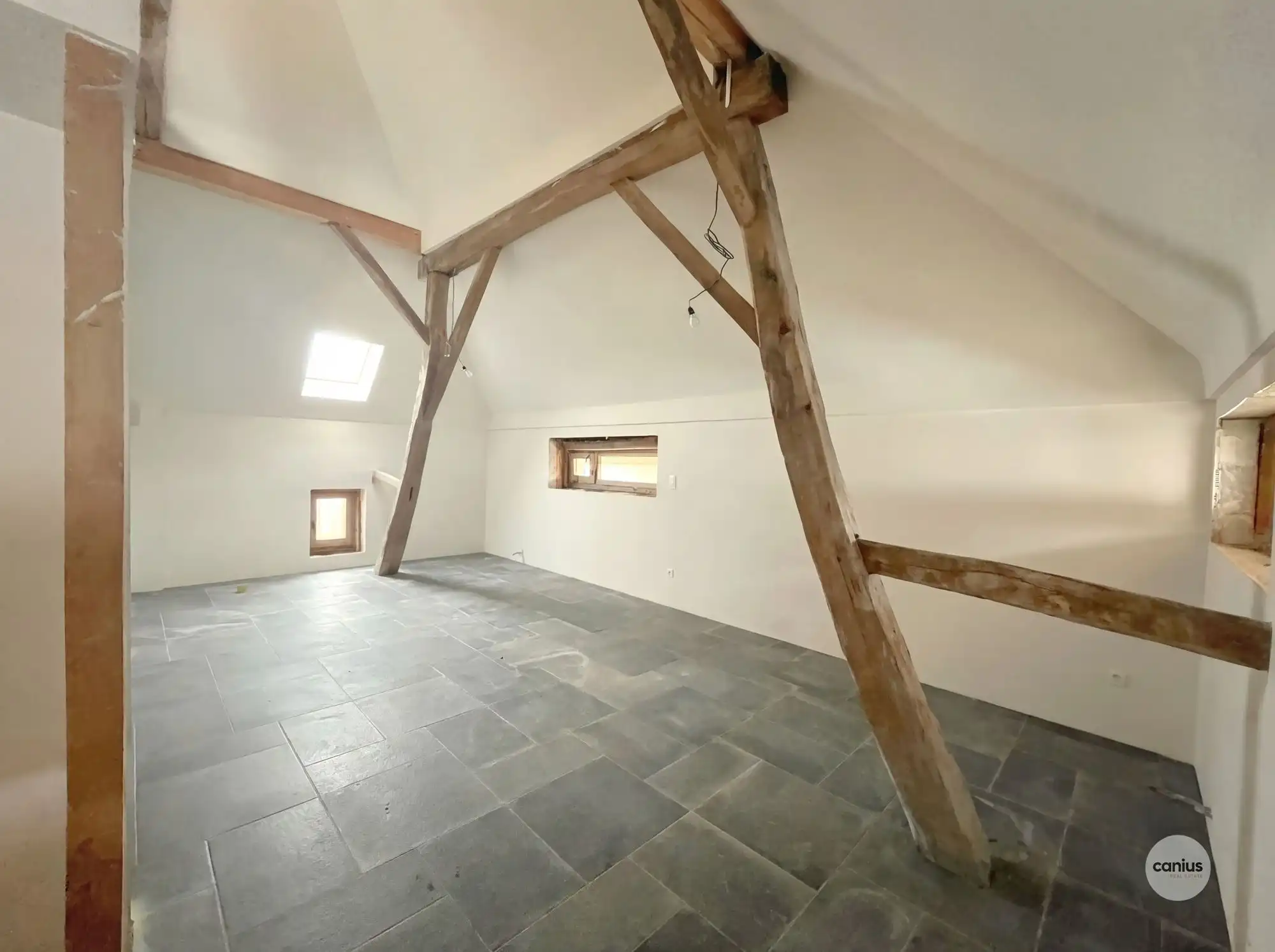 UNIEK APPARTEMENT MET 2 SLPKS EN TERRAS foto 3