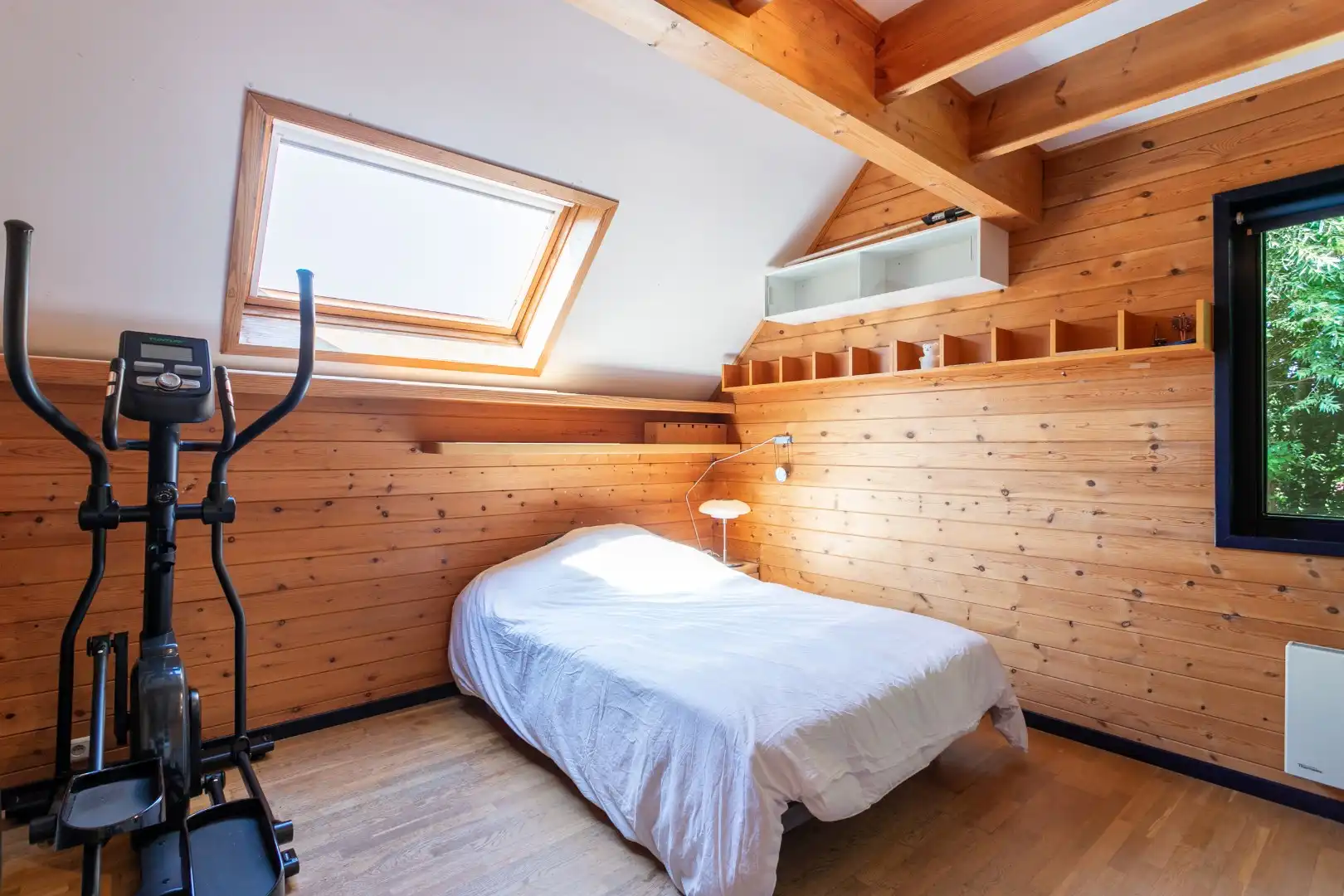 Ruime woning gelegen in een groene omgeving foto 20