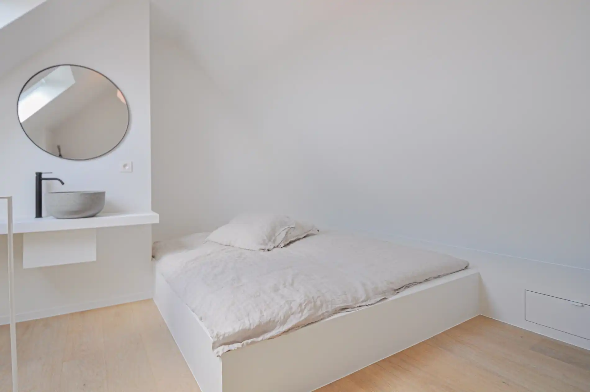 Volledig gerenoveerd appartement met een ruim zonneterras. foto 31