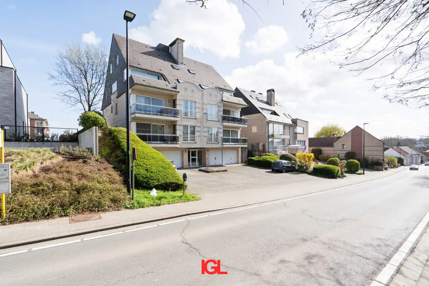 Appartement met terras en garage te koop nabij wachtvijvers centrum Sint-Pieters-Leeuw foto 15