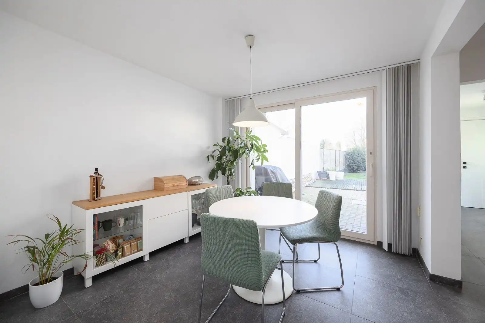 Instapklare energiezuinige woning met zonnig terras ! foto 14