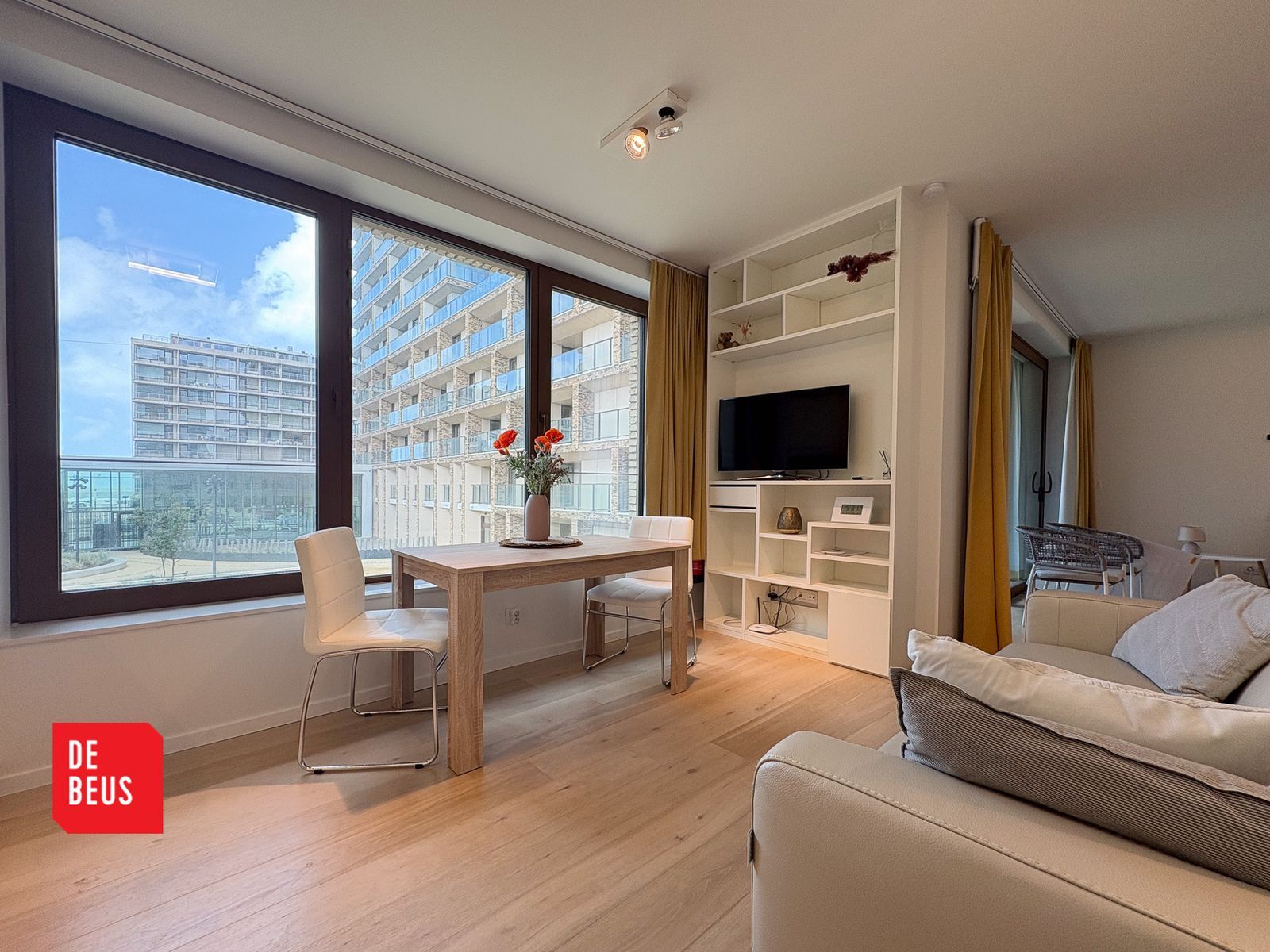 Moderne studio met terras foto 9