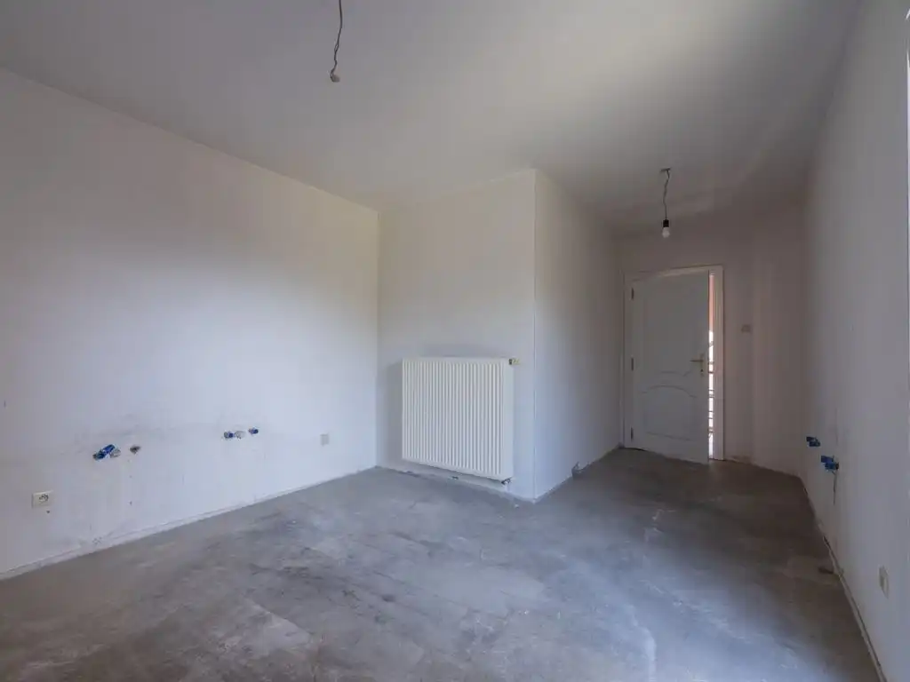 Verrassend ruime vrijstaande woning met inpandige garage foto 38