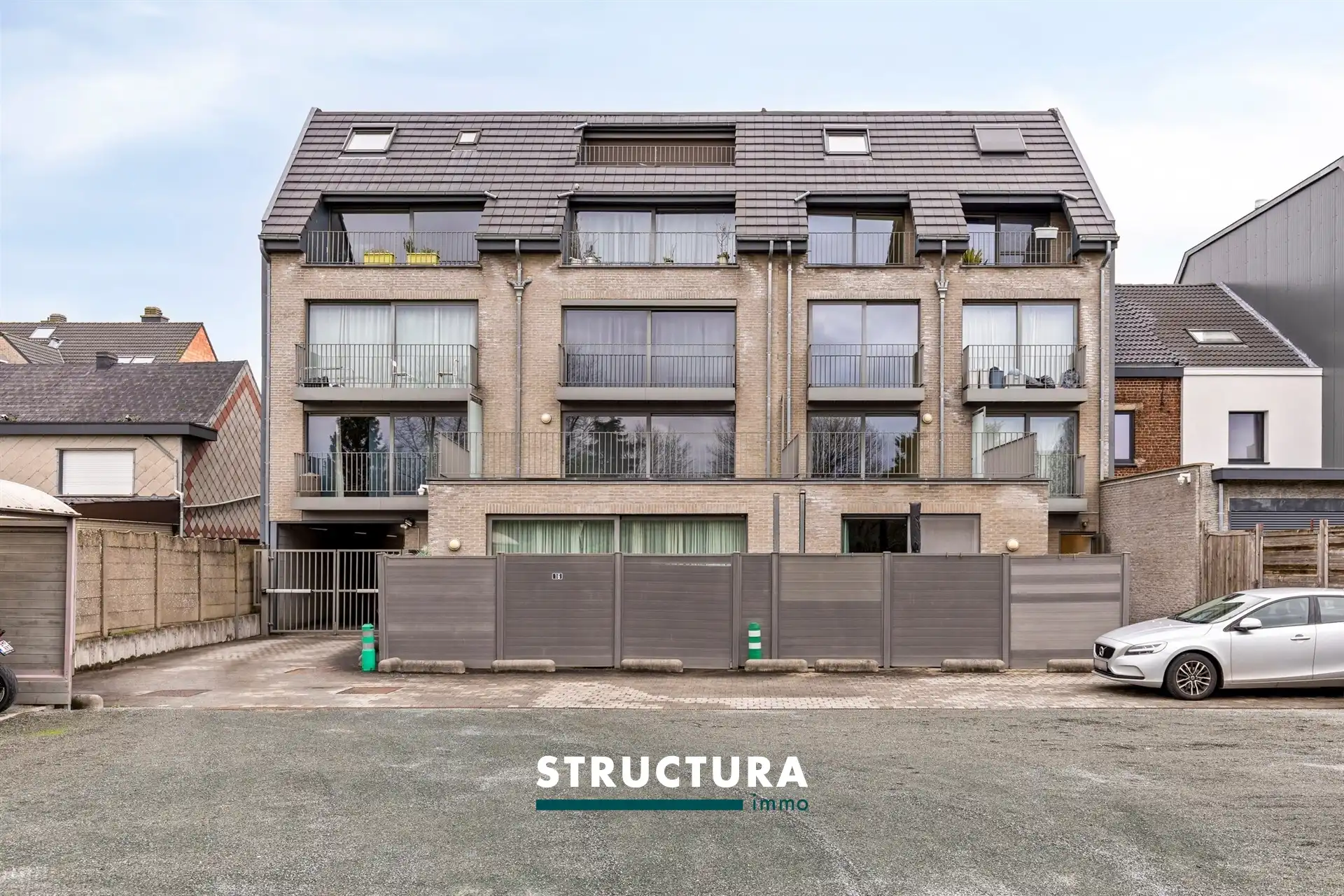 Lichtrijk duplexappartement met terras en 2 kamers foto 18