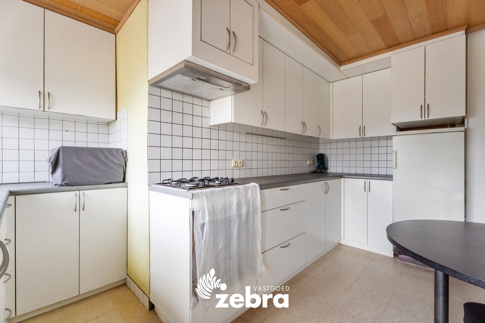 Gelijkvloers appartement met drie slaapkamers, tuin en garage te Tielt! foto 7
