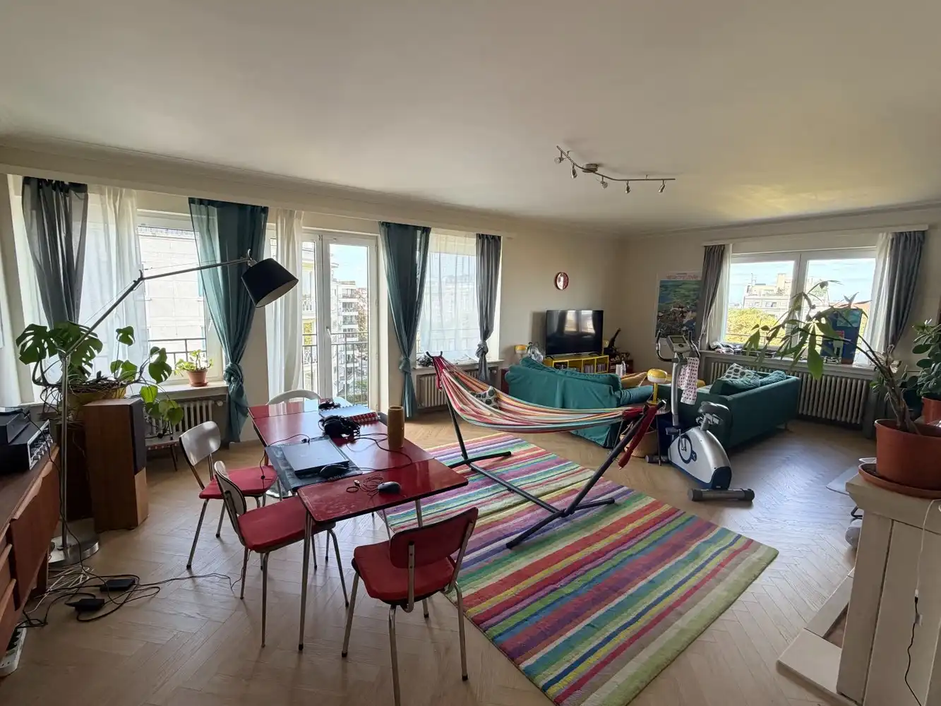 Ruim appartement met 3 slaapkamers op een topligging in Sint-Pieters-Woluwe. foto 3