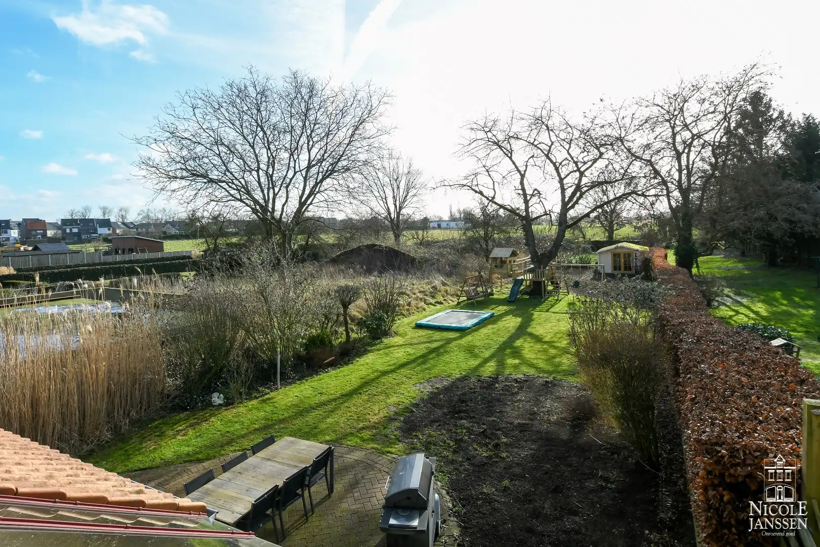 Bijzonder energiezuinige halfvrijstaande woning met diepe tuin foto 20