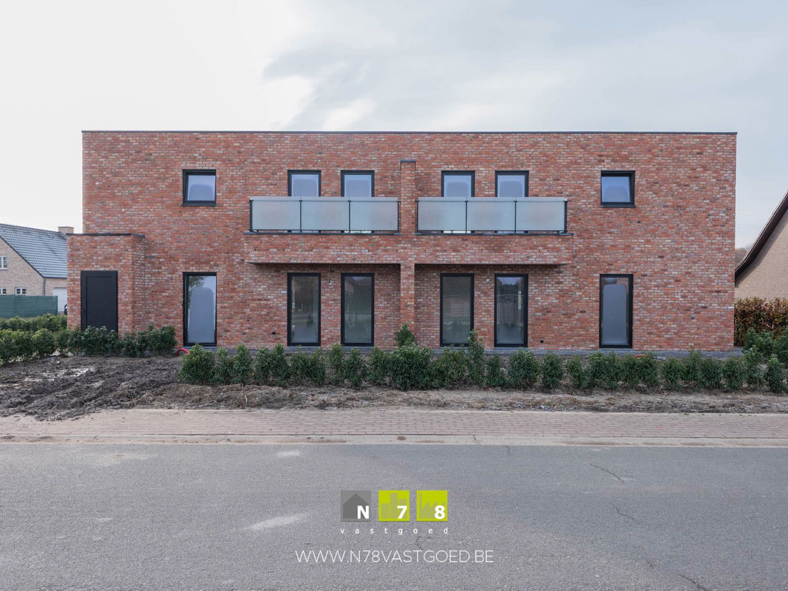 Appartement te koop foto {{pictureIndex}}