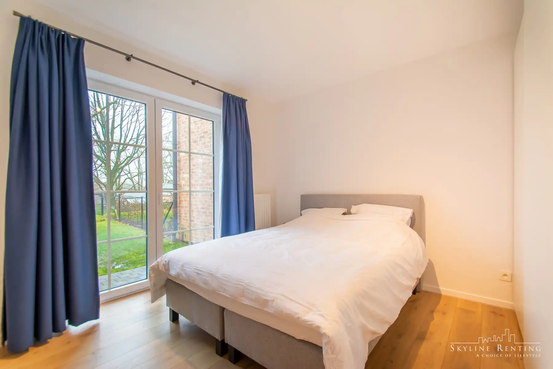 Nieuw 2slpk app. bemeubeld in privé-domein + prachtige tuin foto 12