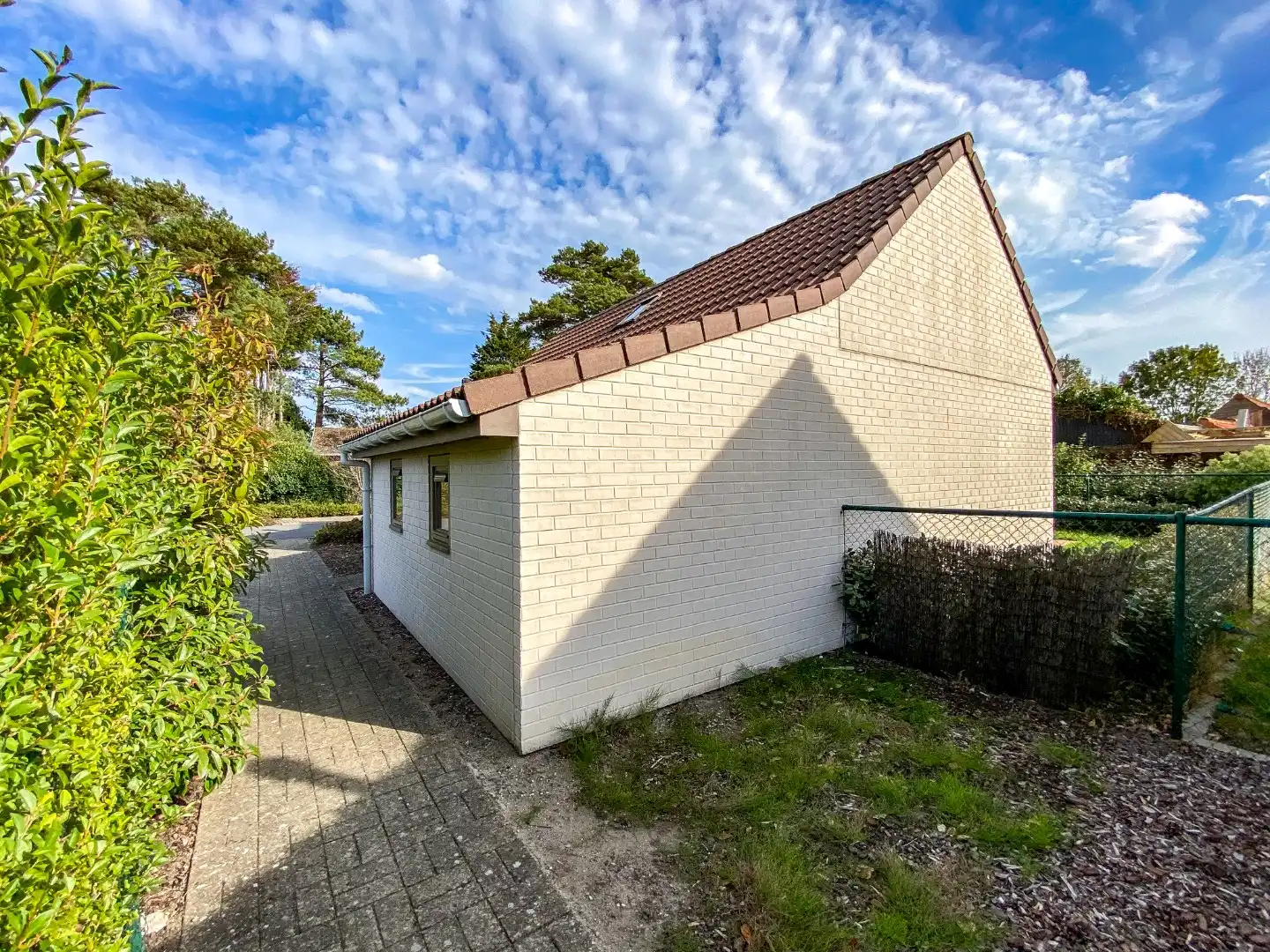 Prachtig onderhouden vakantiewoning (type vissershuis) met 3 slaapkamers en privé-parkeerplaats te Oostduinkerke.  foto 25
