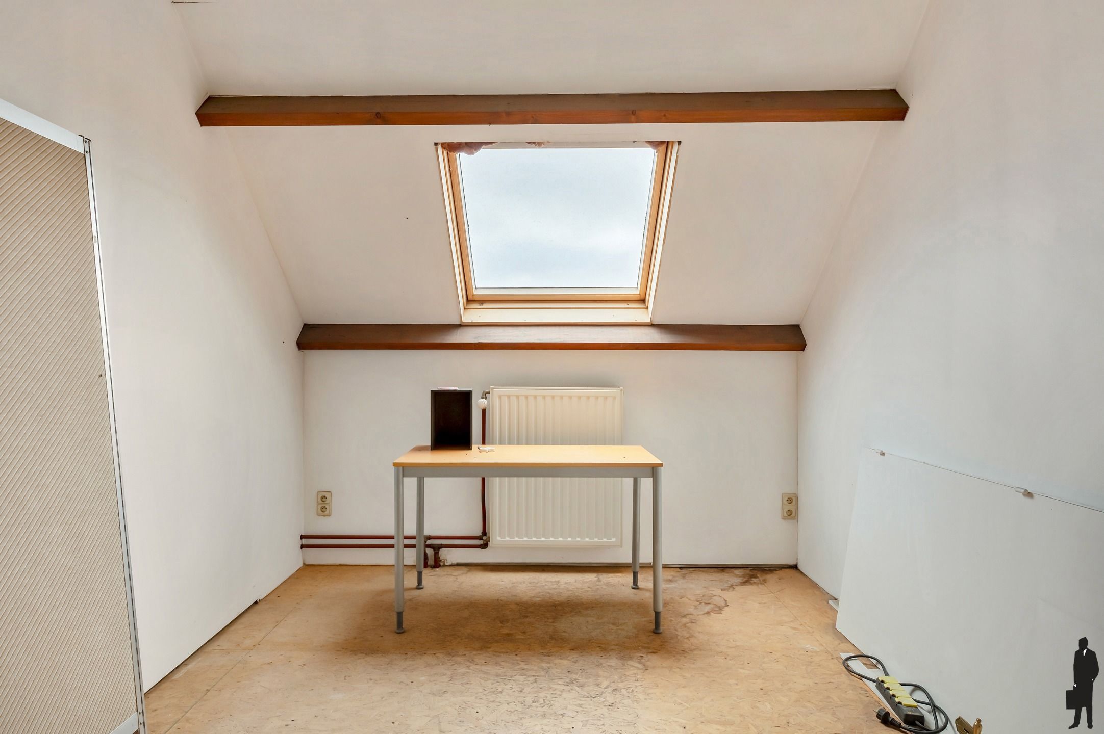 Deels gerenoveerde parel met mogelijkheden en weidegrond! foto 28