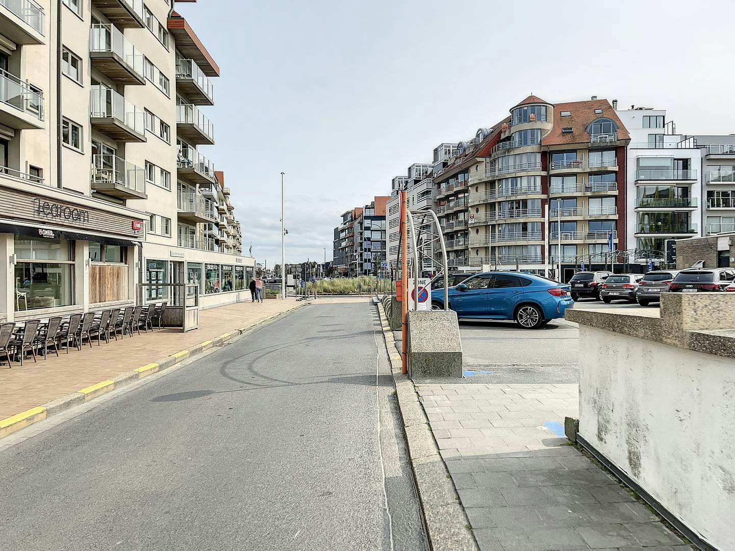 Garagebox te koop op het Hendrikaplein. foto 3