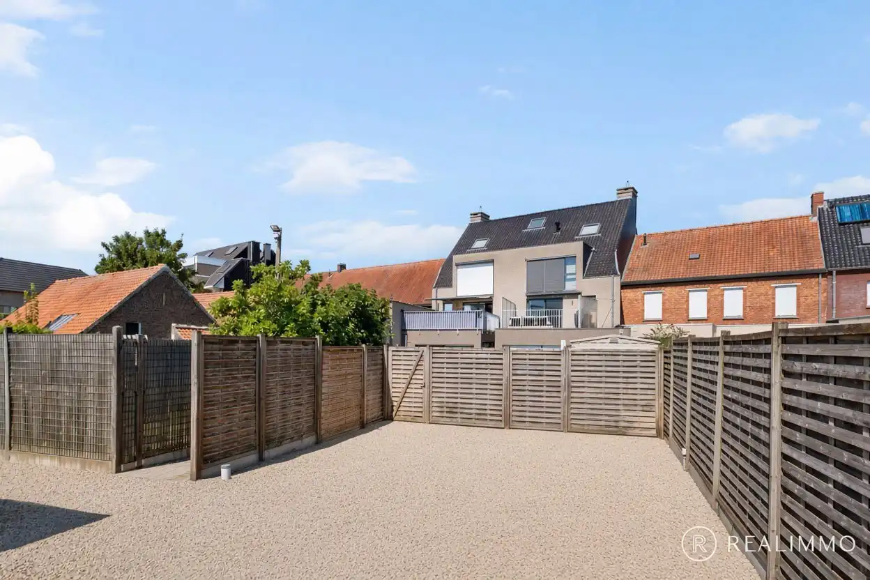 Ruim appartement met 2 slaapkamers, garage en parkeerplaats in Wielsbeke, ideaal gelegen voor comfortabel wonen! foto 13