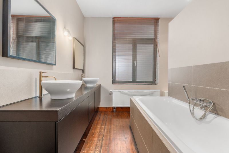 --- NIEUW --- Stijlvolle herenwoning op unieke centrumlocatie! foto 20