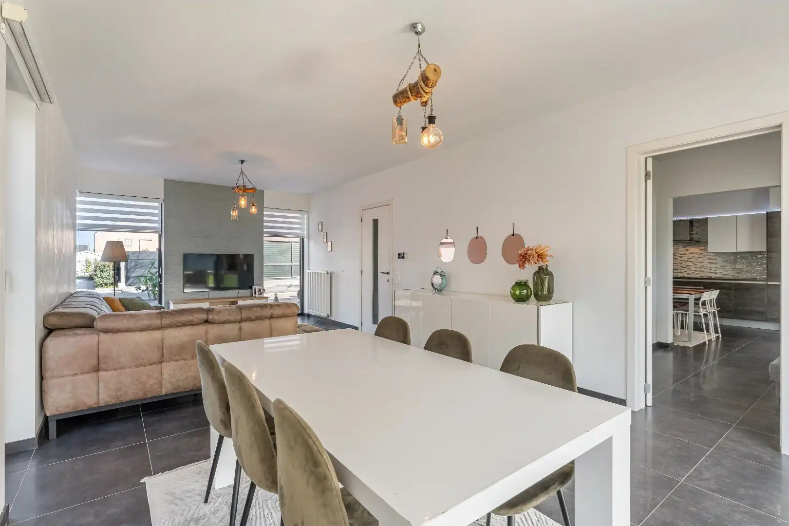 Verzorgde woning met hedendaags energiecomfort, terras, tuin en garage, ideaal voor jong gezin! foto 22