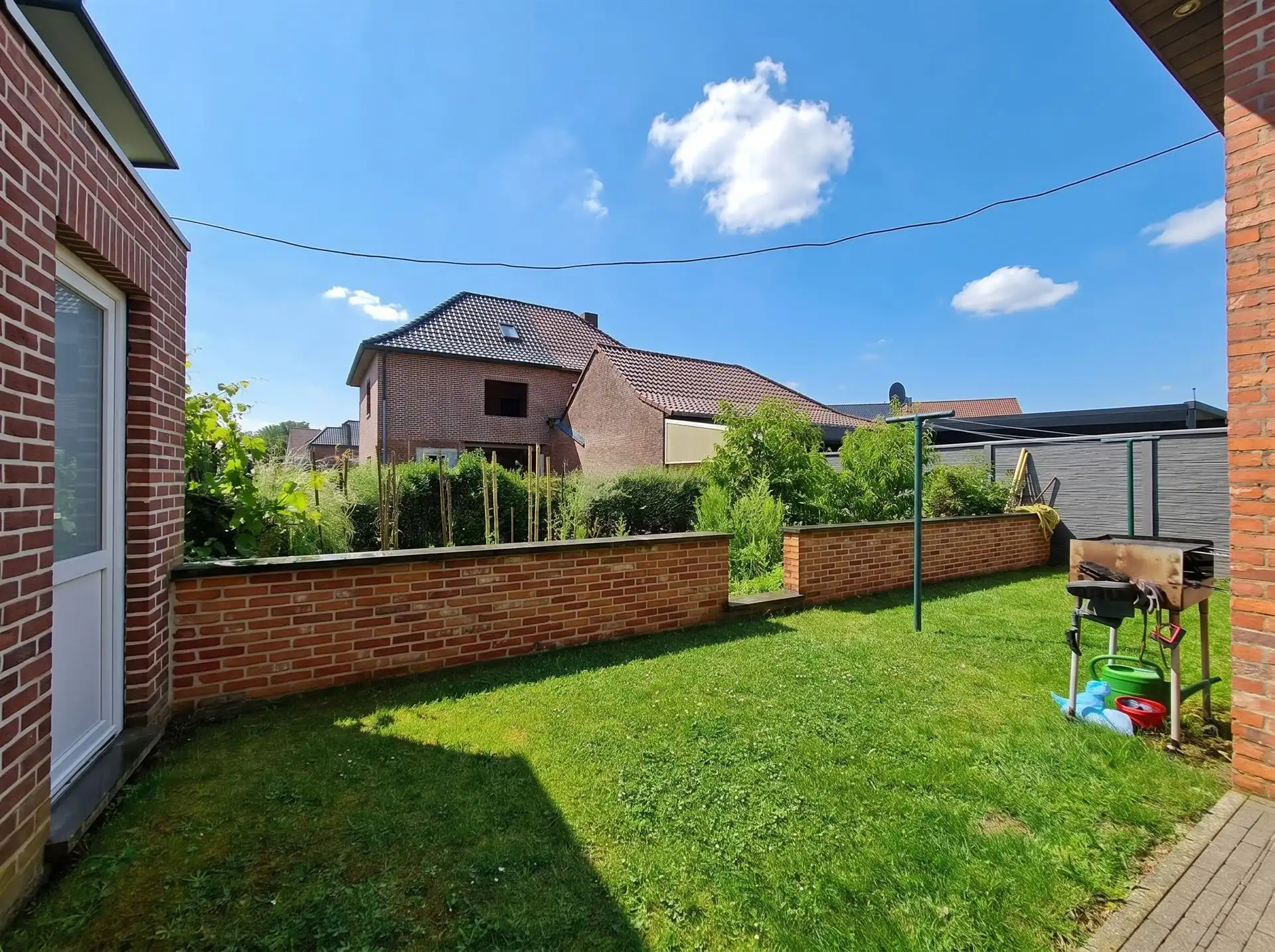 Instapklare woning met 3 slaapkamers  foto 3