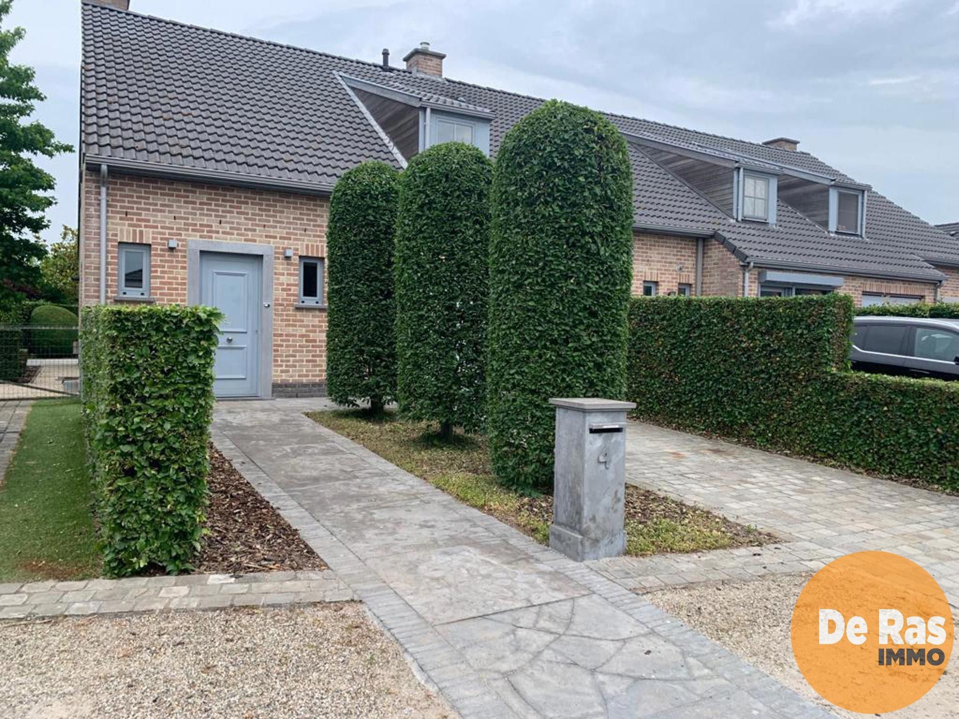 STEKENE - Goed gelegen HOB met 3 slaapkamers foto 3