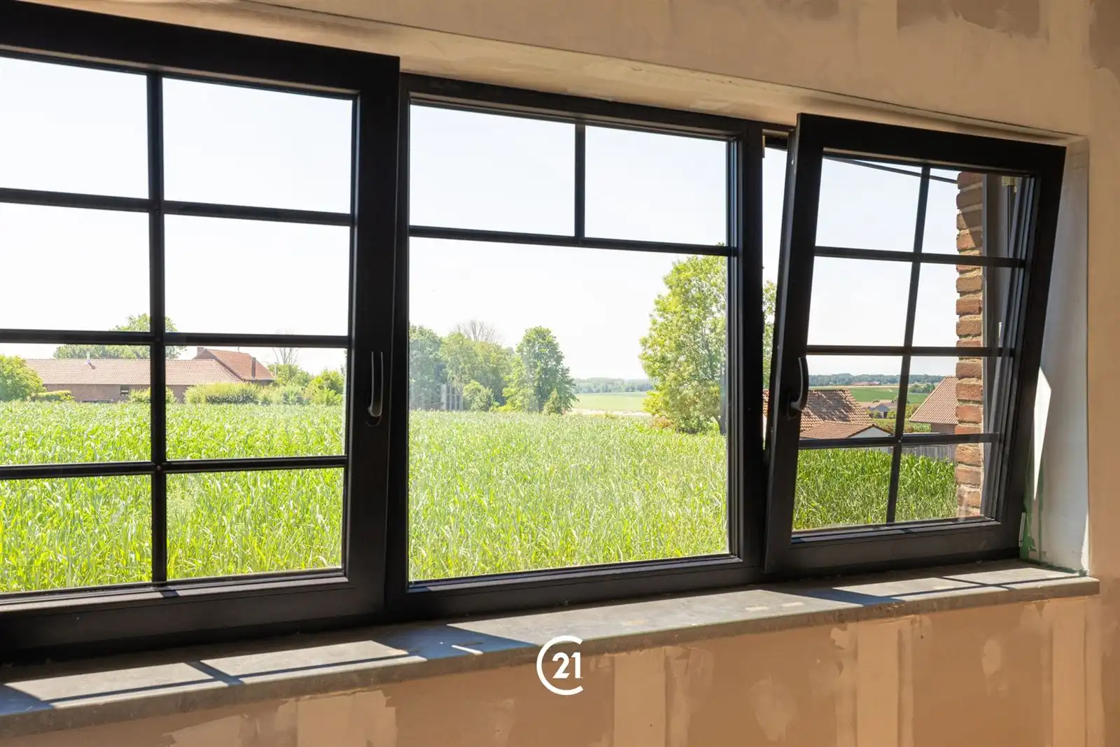 Verder af te werken woning met tuin en parking achteraan foto 23