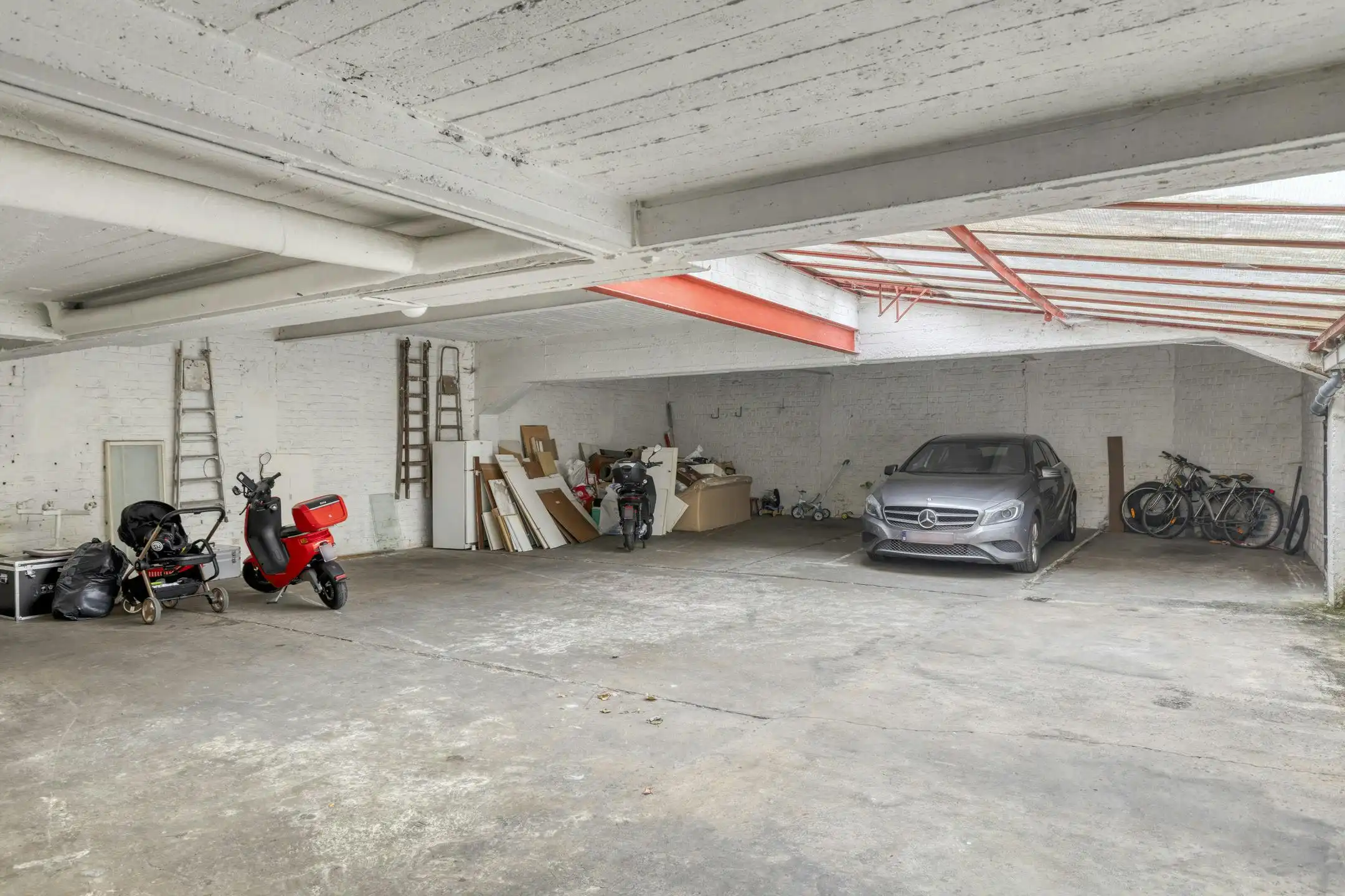 Bovenste Verdieping met Terrassen en Parking foto 10