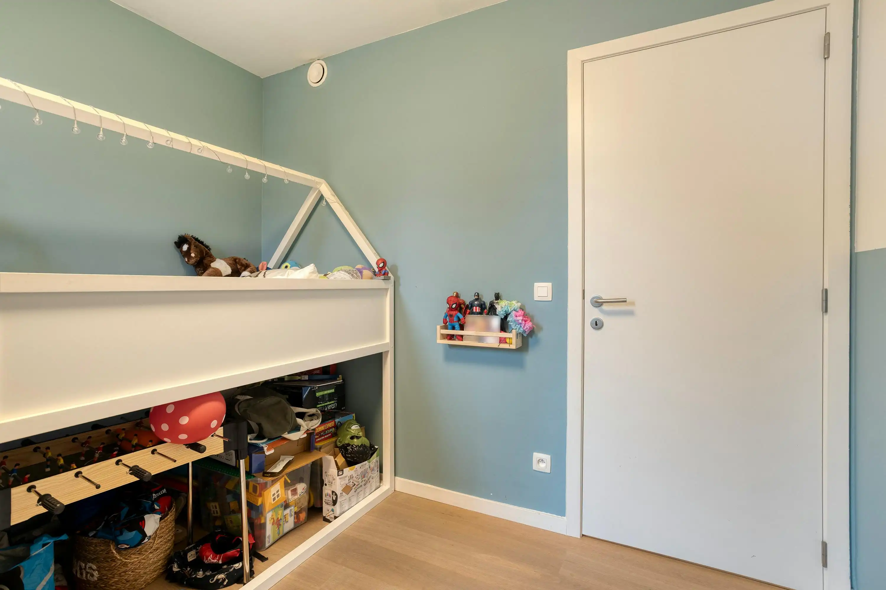 Recent appartement op centrale ligging te koop in Olsene foto 12