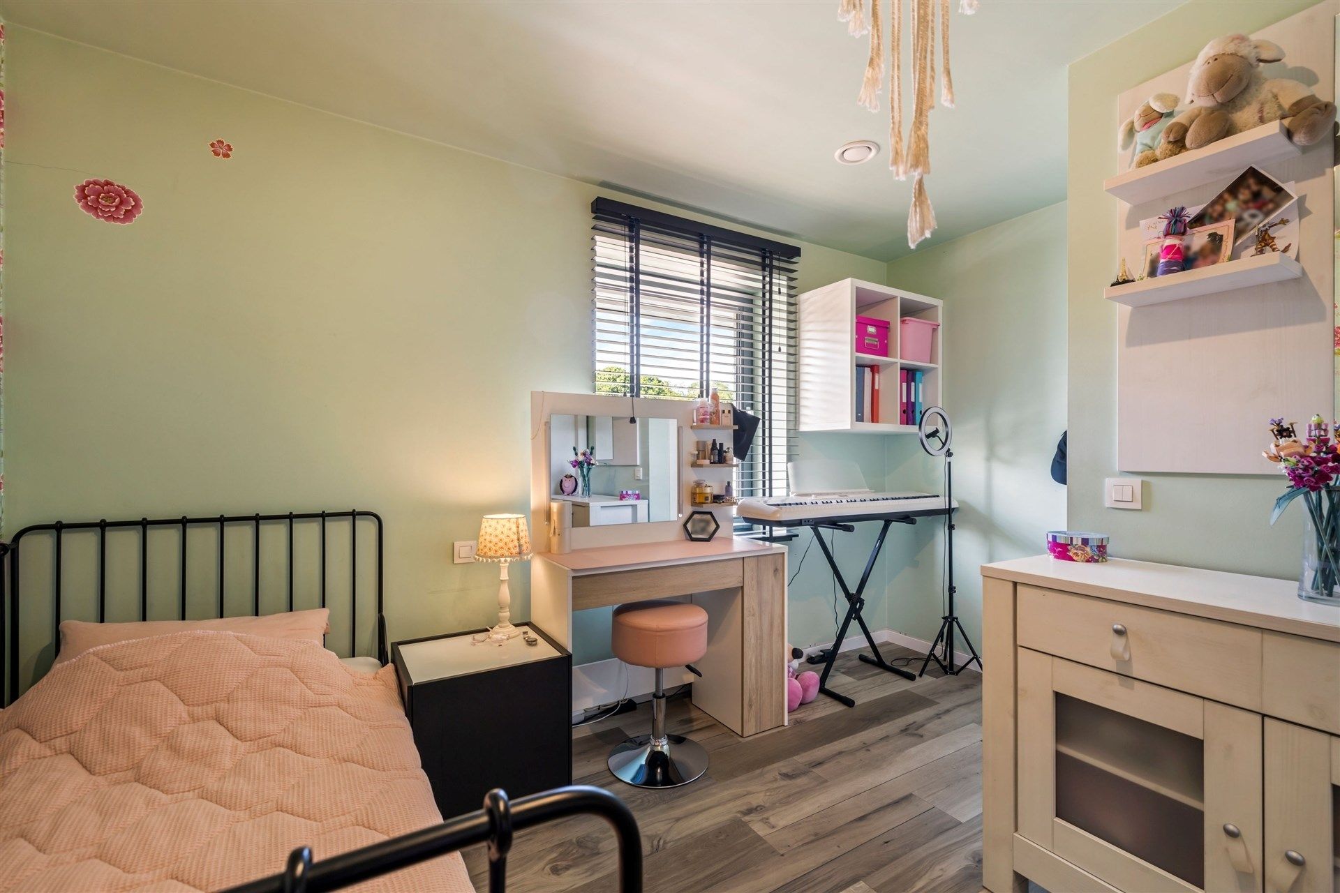 Uitstekende gezinswoning met 4 slaapkamers gelegen in een kindvriendelijke woonwijk foto 28