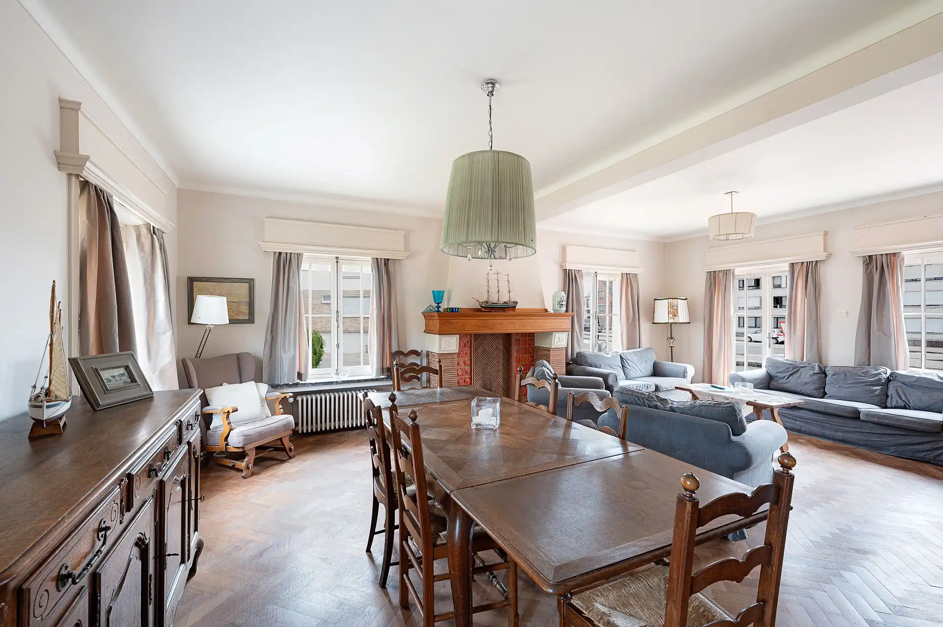 Majestueuze villa op toplocatie en 919m² grond, op slechts 150 meter van het strand foto 10