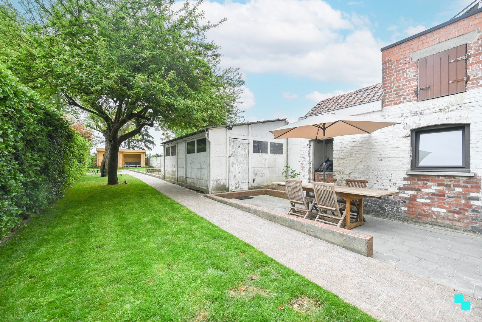 Charmante gerenoveerde woning te Harelbeke foto 23