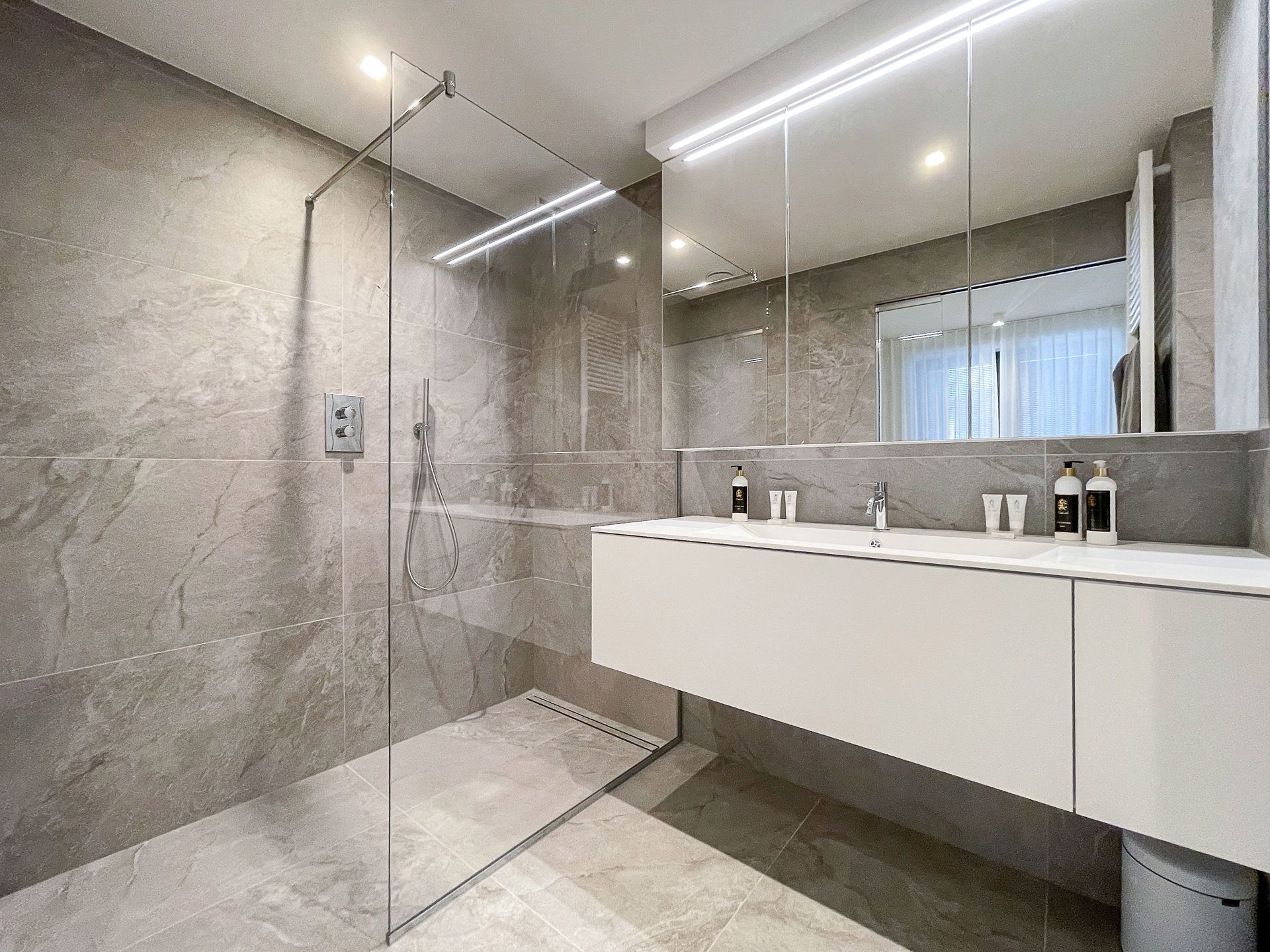 ONE CARLTON – Knokke-Zoute / ZEEZICHT foto 27