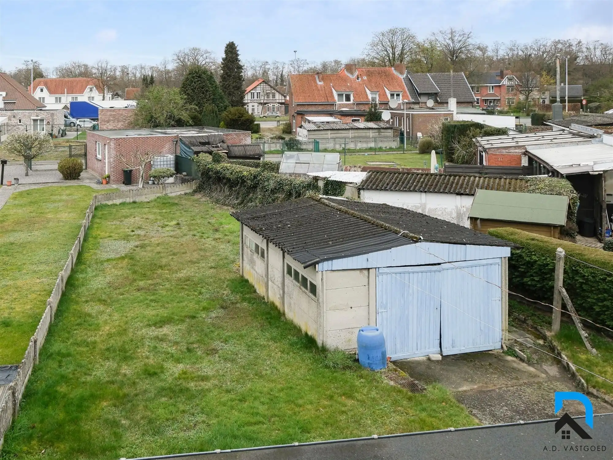 Te renoveren woning met grote tuin in Zwartberg foto 21